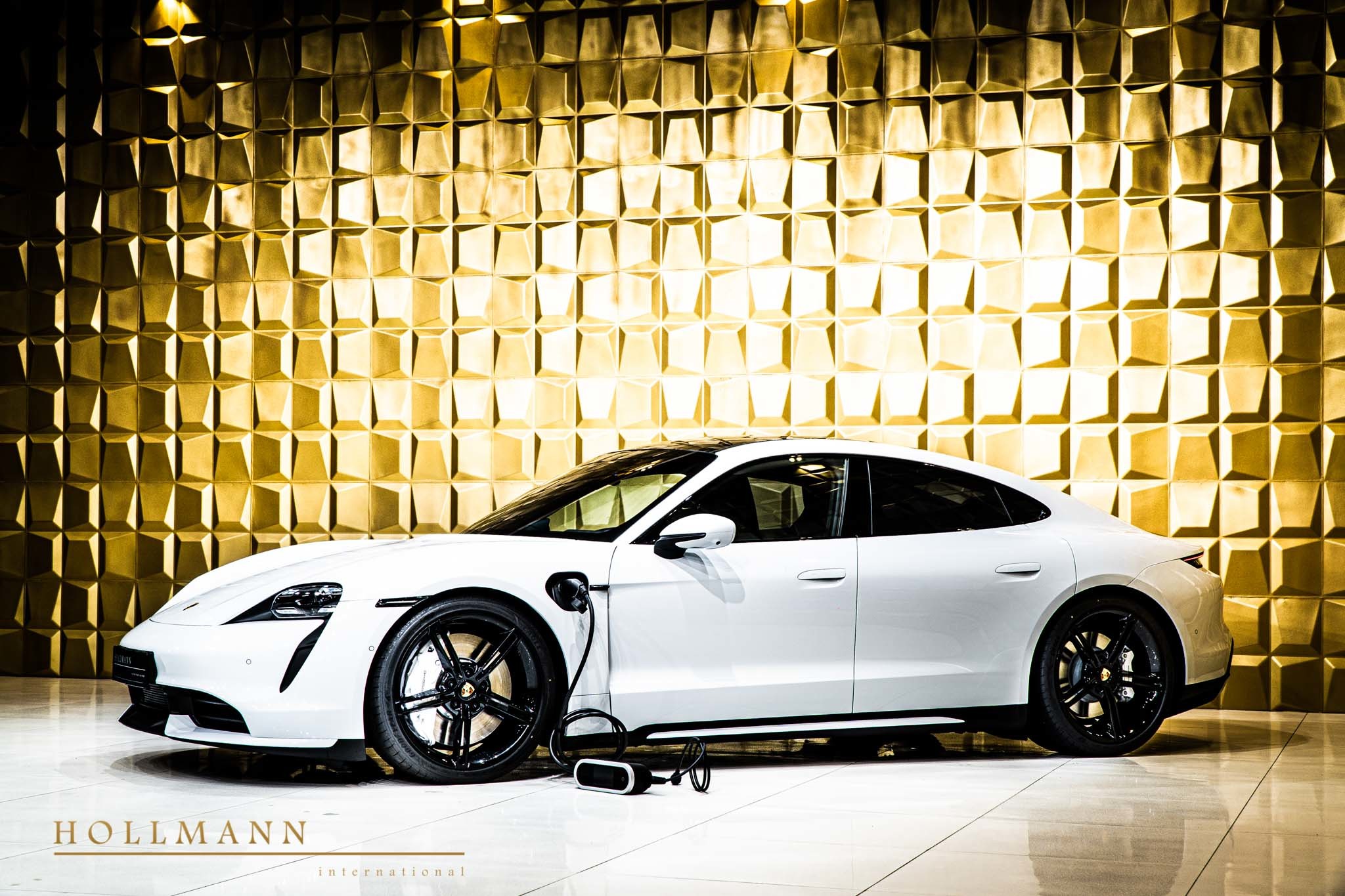2020 Porsche Taycan Turbo, 6/23