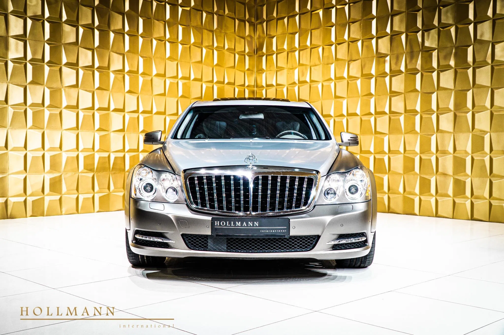 2013 Maybach 57.S for sale, exterior, Duo Tone Sonderlackierung