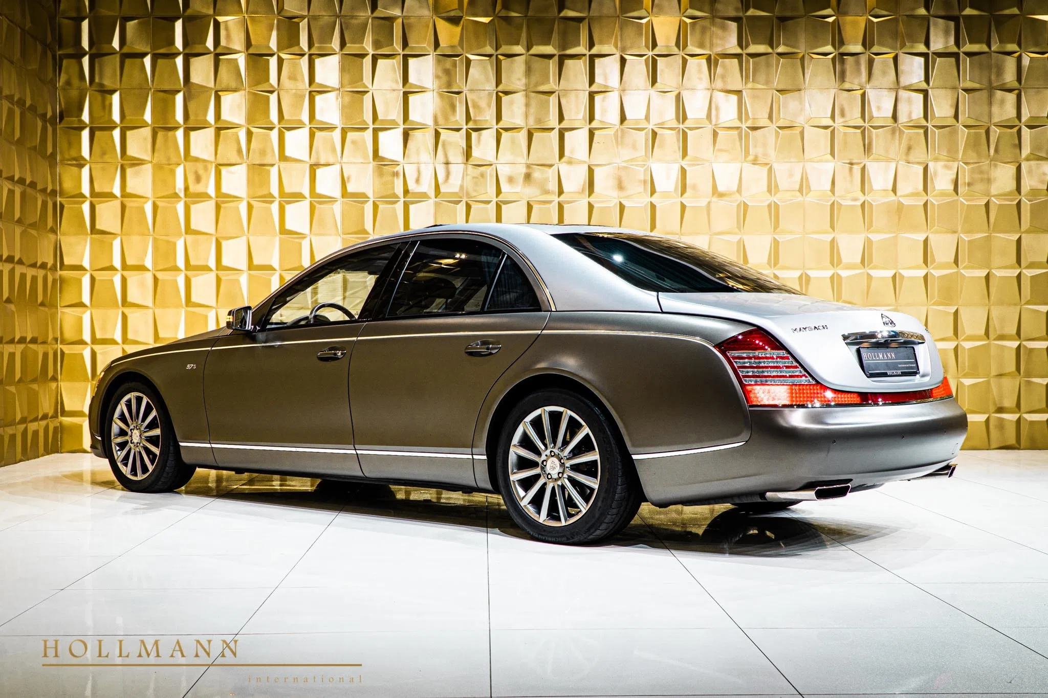 2013 Maybach 57.S for sale, exterior, Duo Tone Sonderlackierung