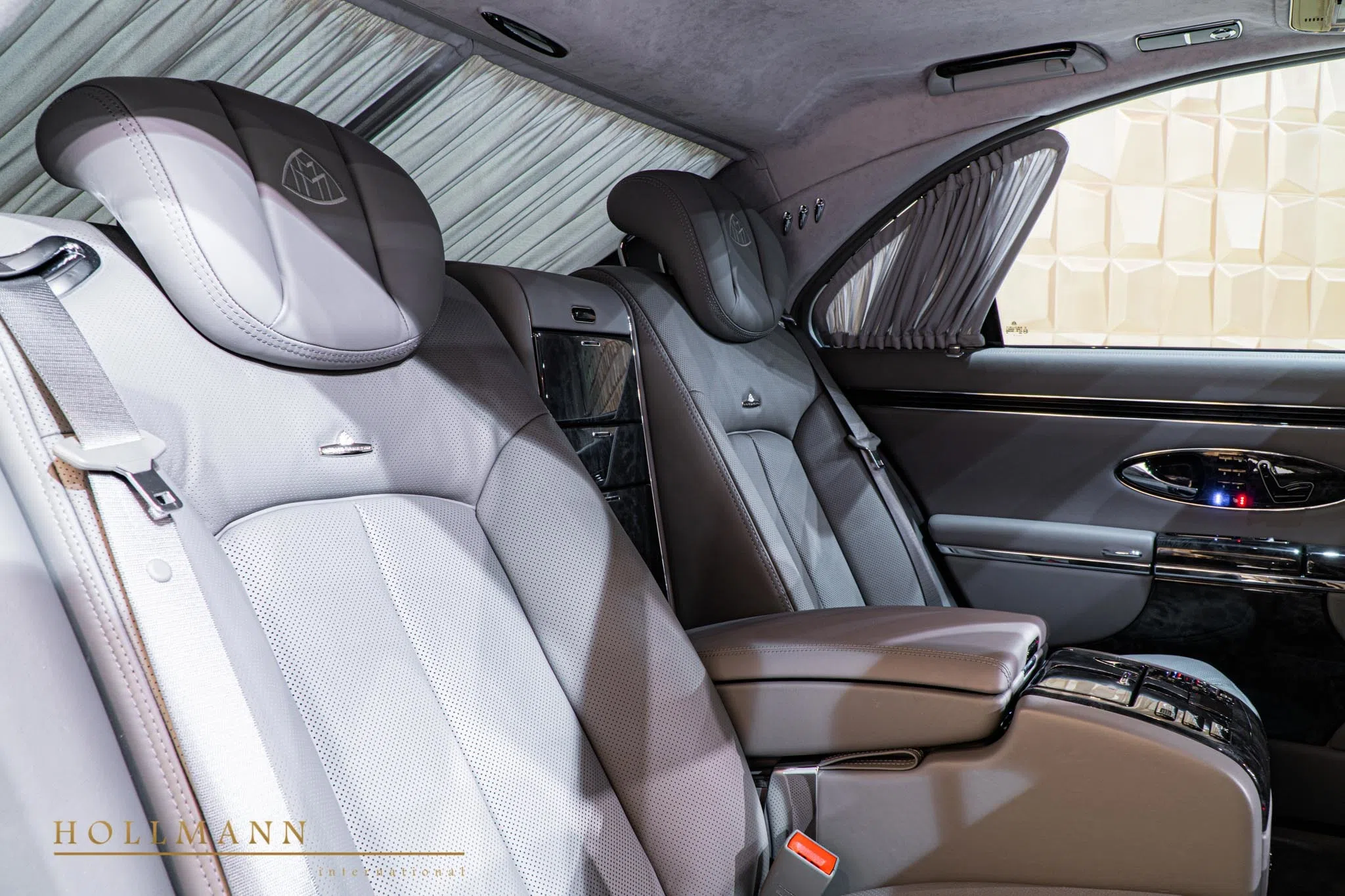 2013 Maybach 57.S interior, seats, Leder Galapagos Grau