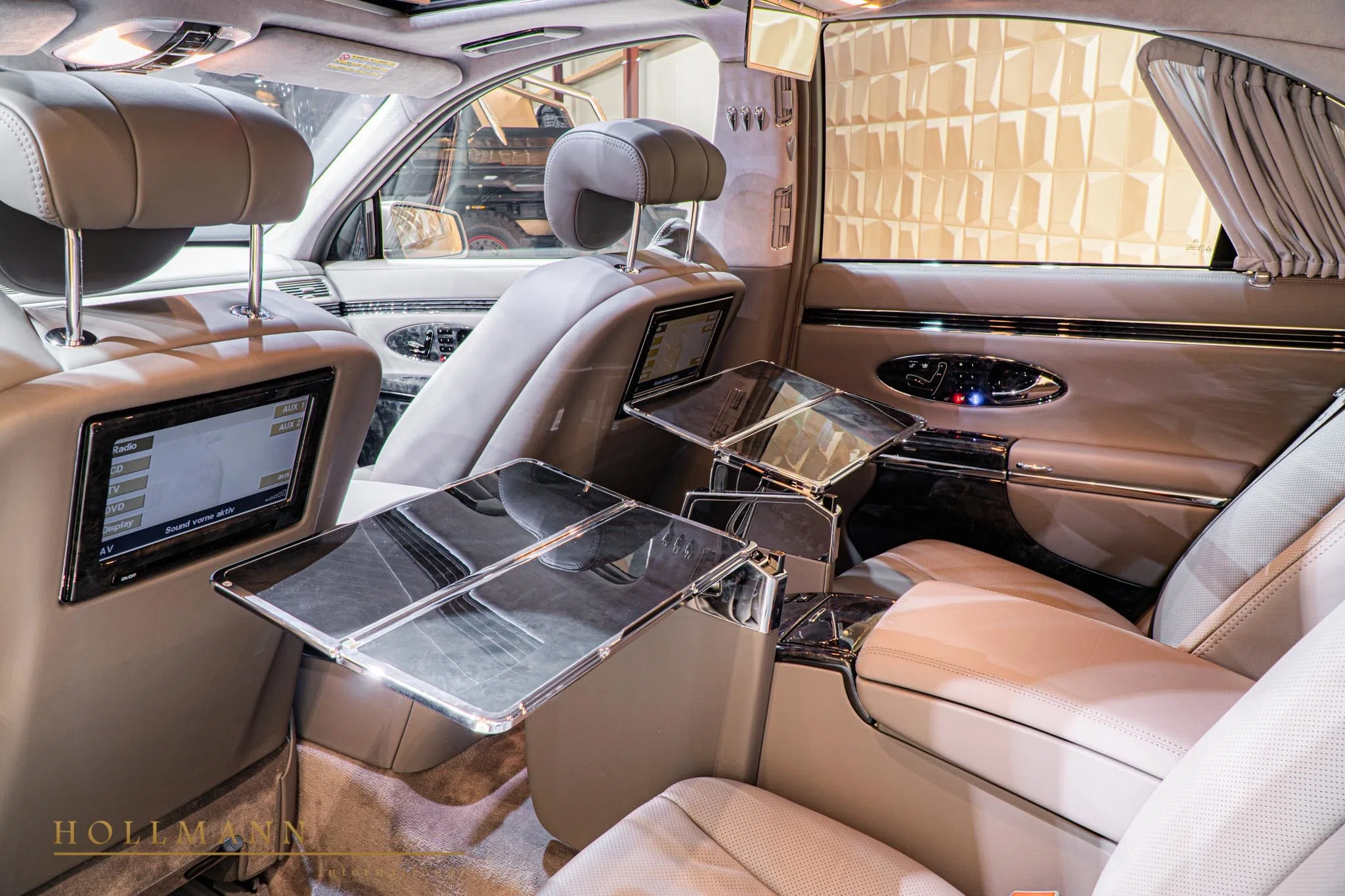 2013 Maybach 57.S interior, seats, Leder Galapagos Grau