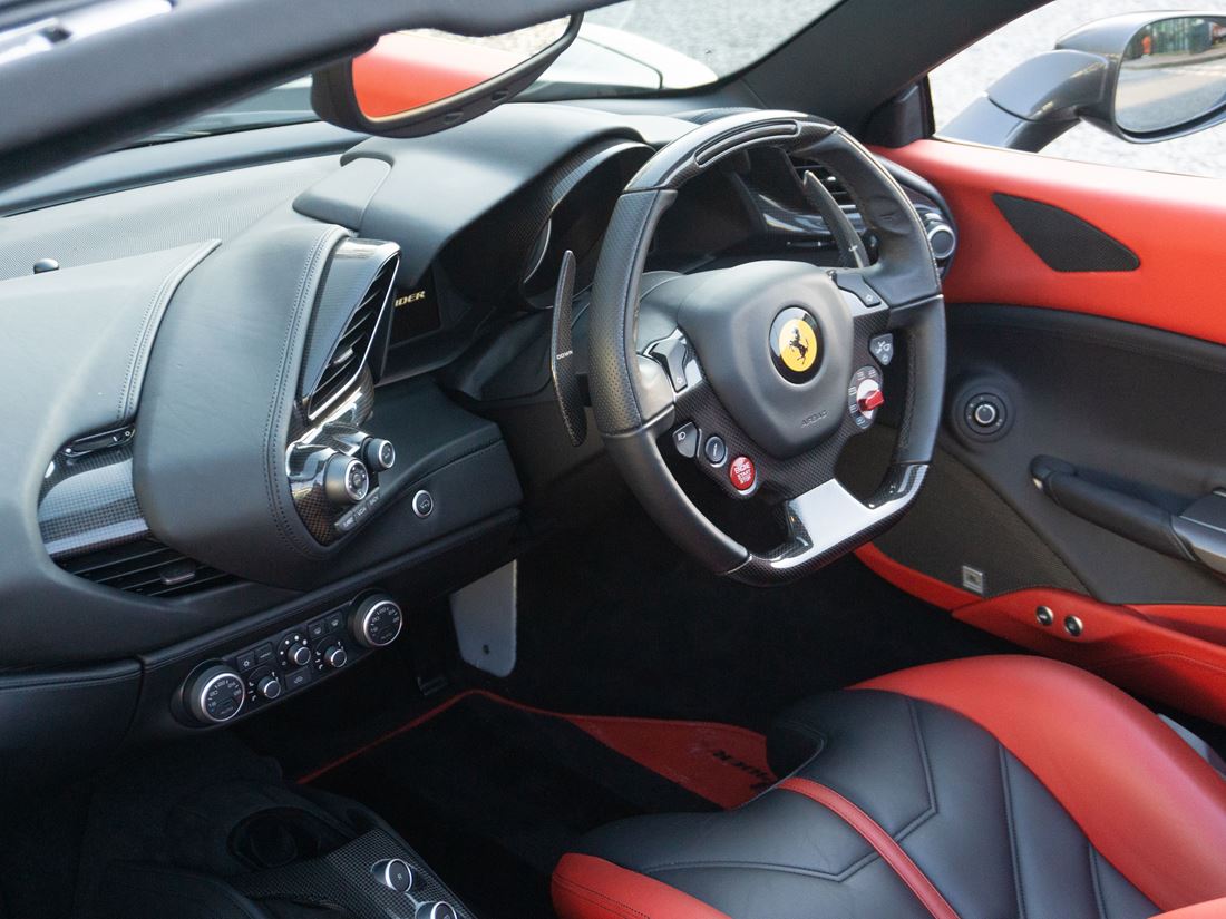 2016 Ferrari 488 Spider, 4/20