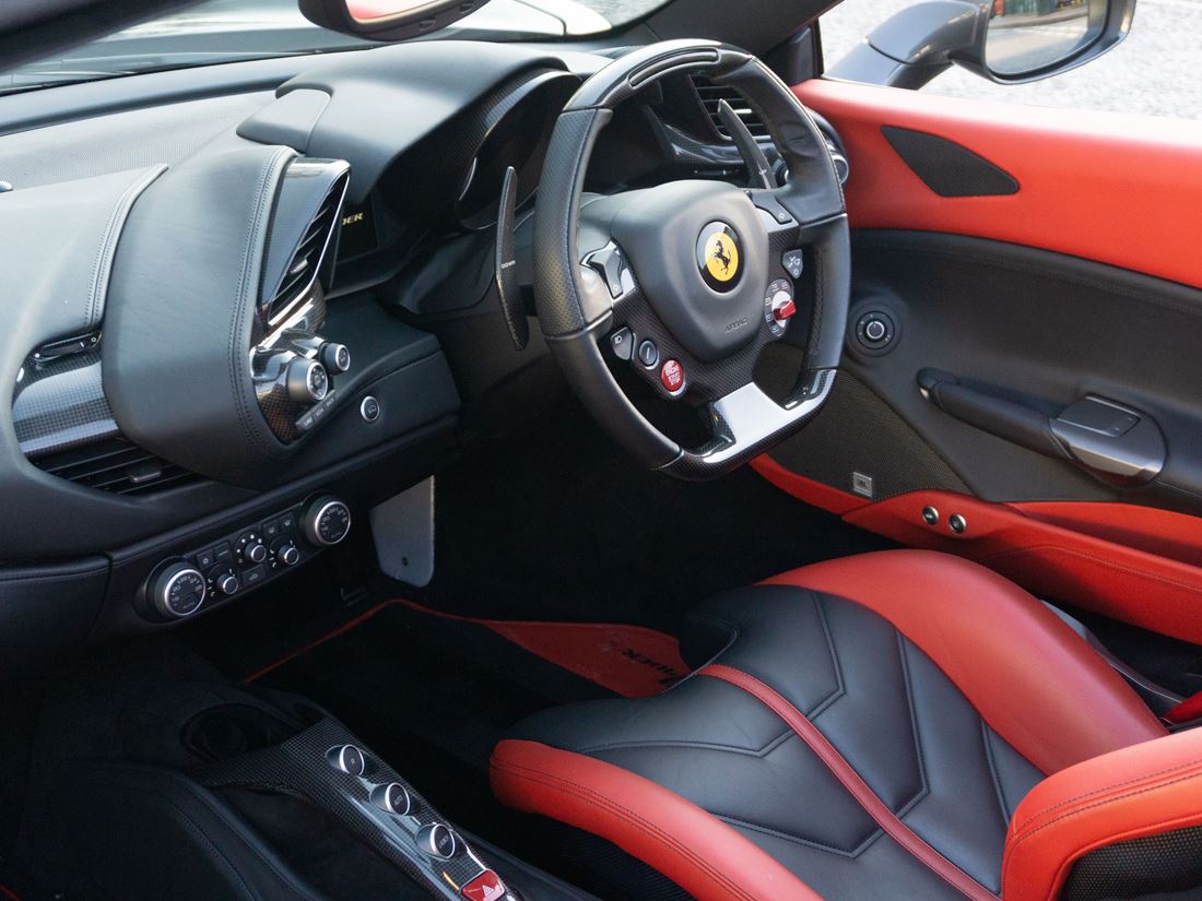 2016 Ferrari 488 Spider, 11/20