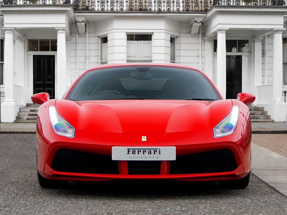 2016 Ferrari 488 GTB, 3/17