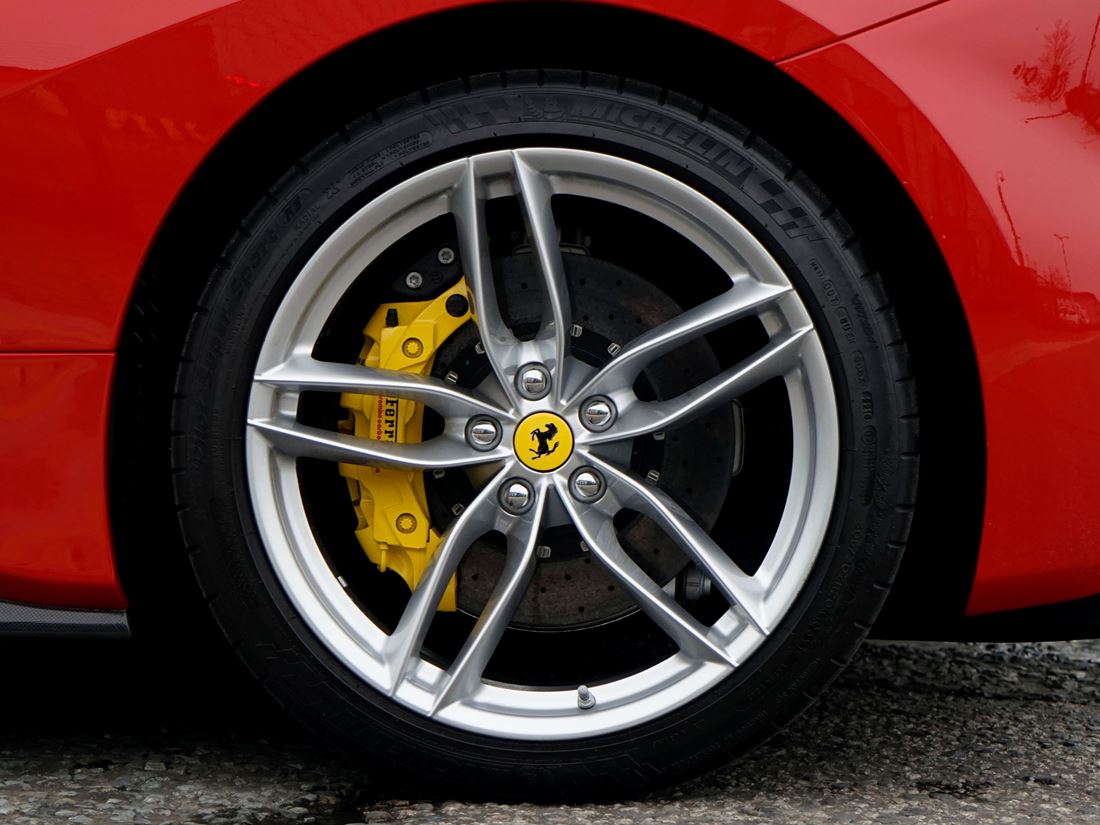 2016 Ferrari 488 GTB, 13/17