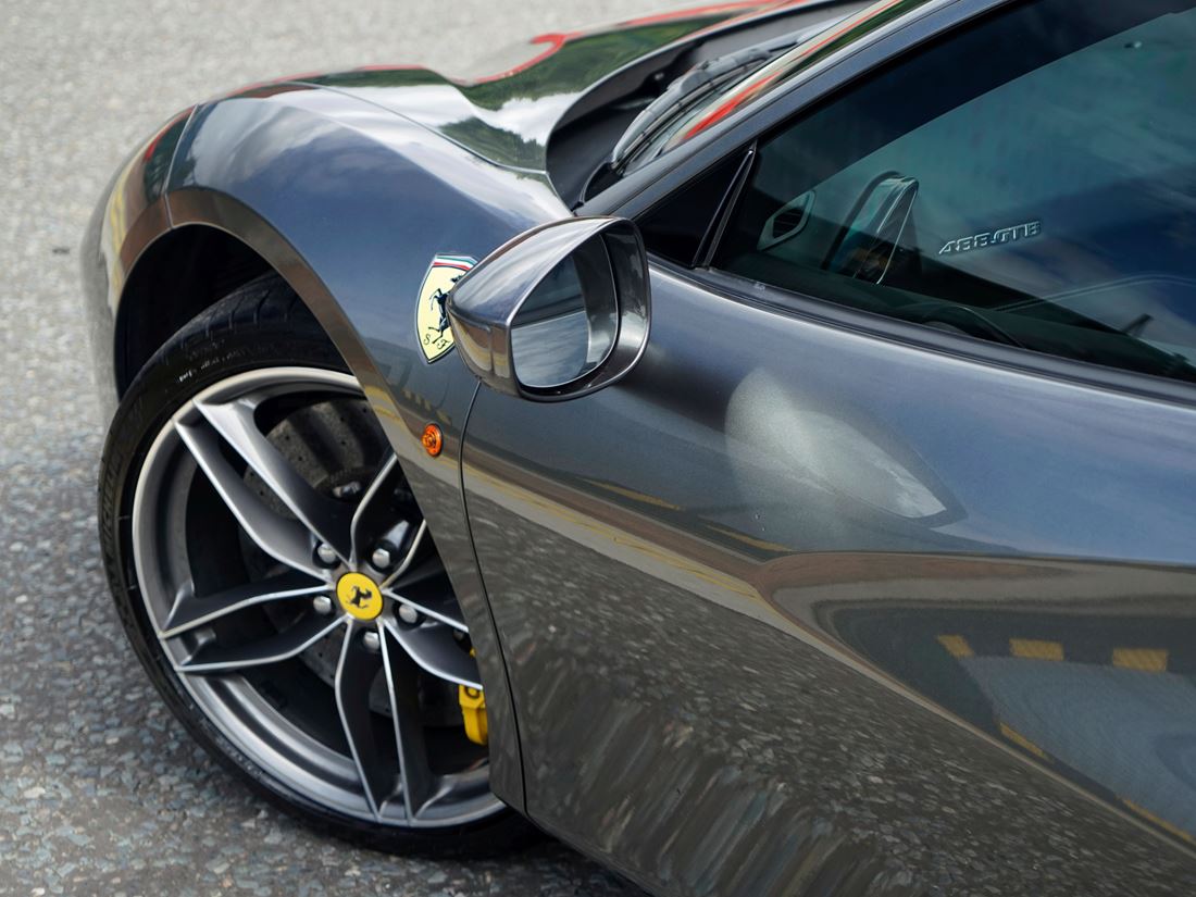 2016 Ferrari 488 GTB, 3/16