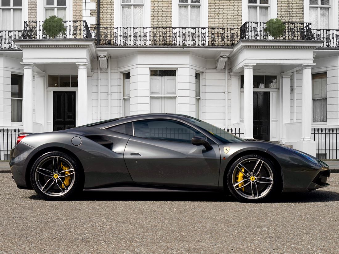 2016 Ferrari 488 GTB, 5/16