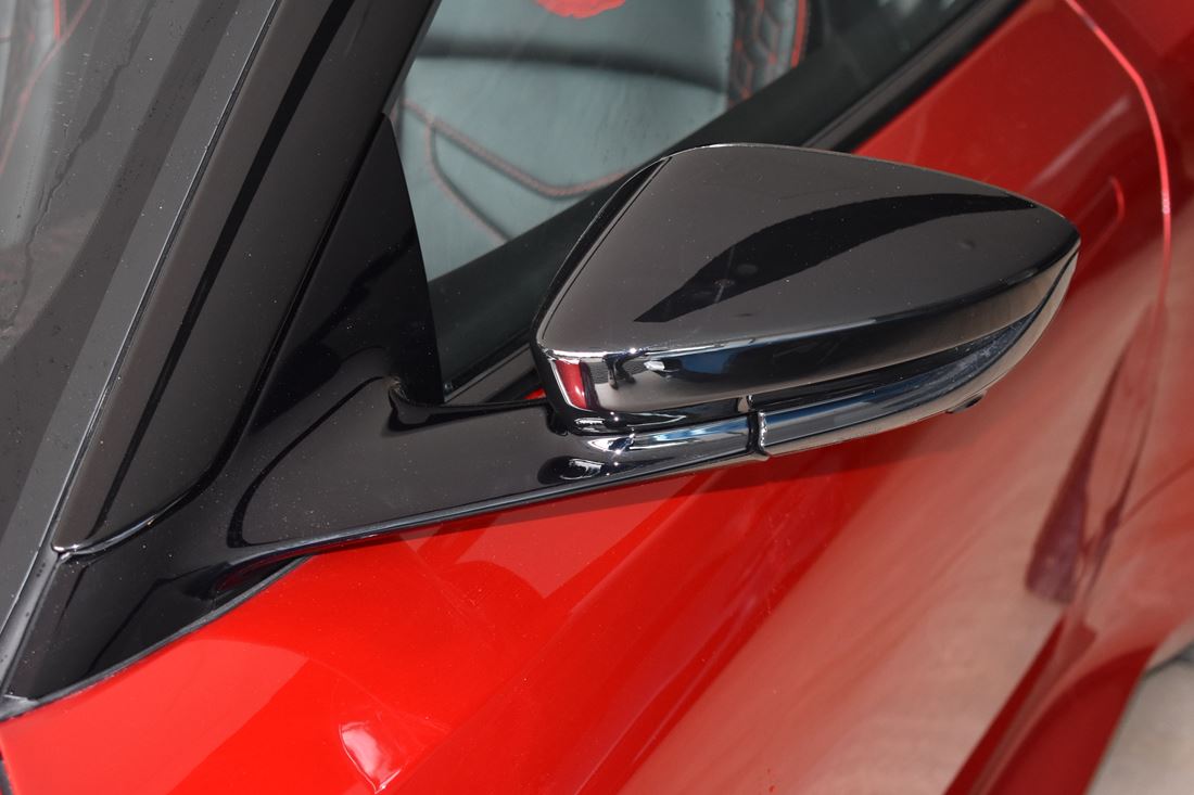 2020 Aston Martin DBS Superleggera volante, 3/16
