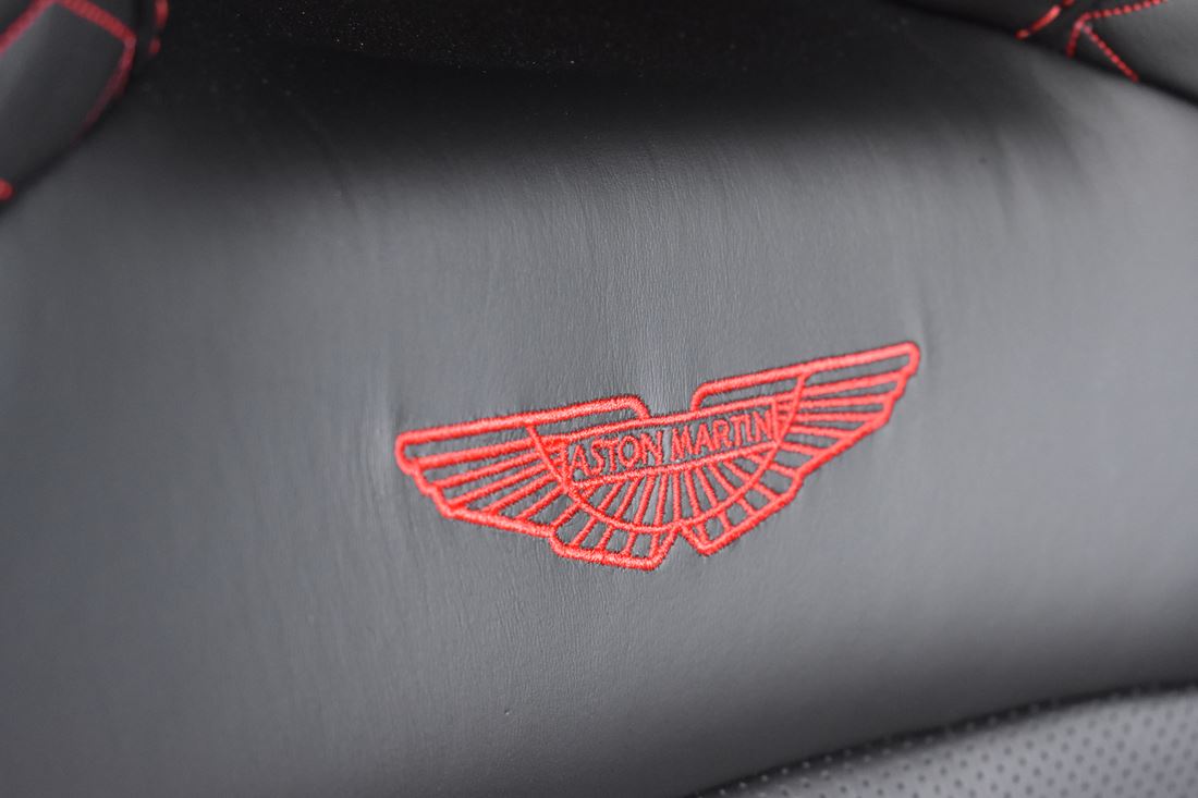 2020 Aston Martin DBS Superleggera volante, 6/16