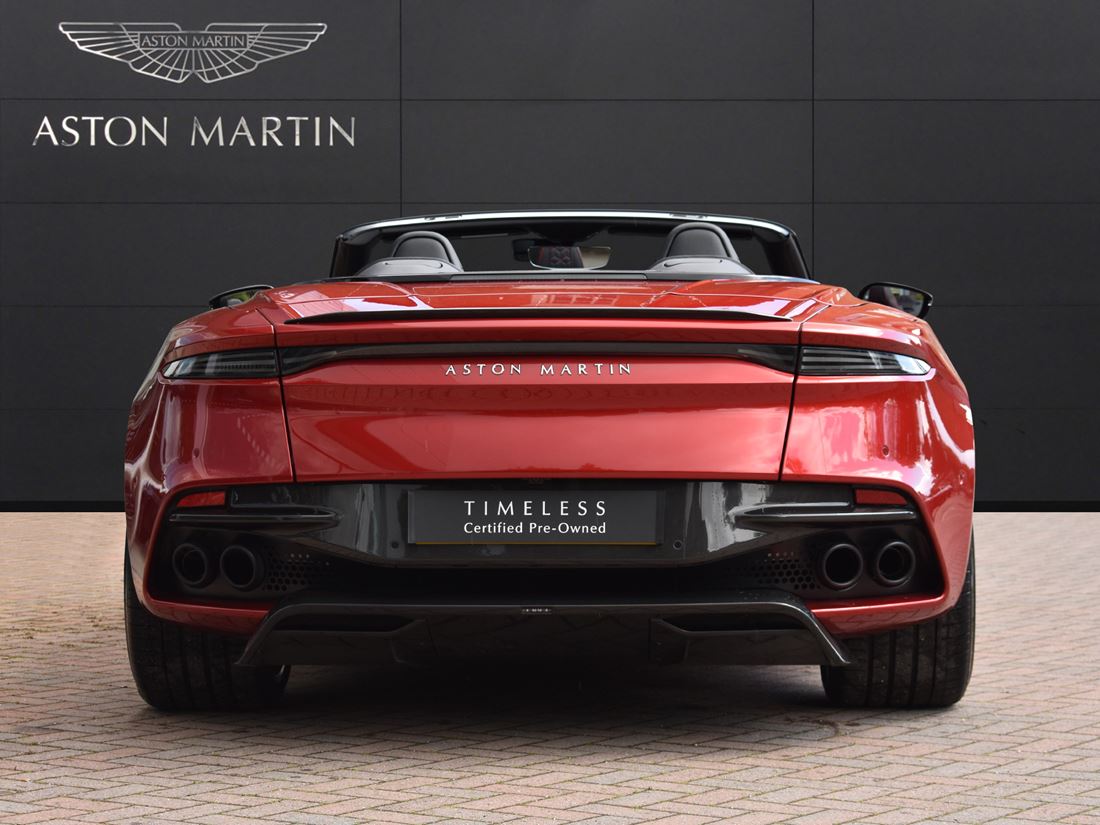 2020 Aston Martin DBS Superleggera volante, 15/16