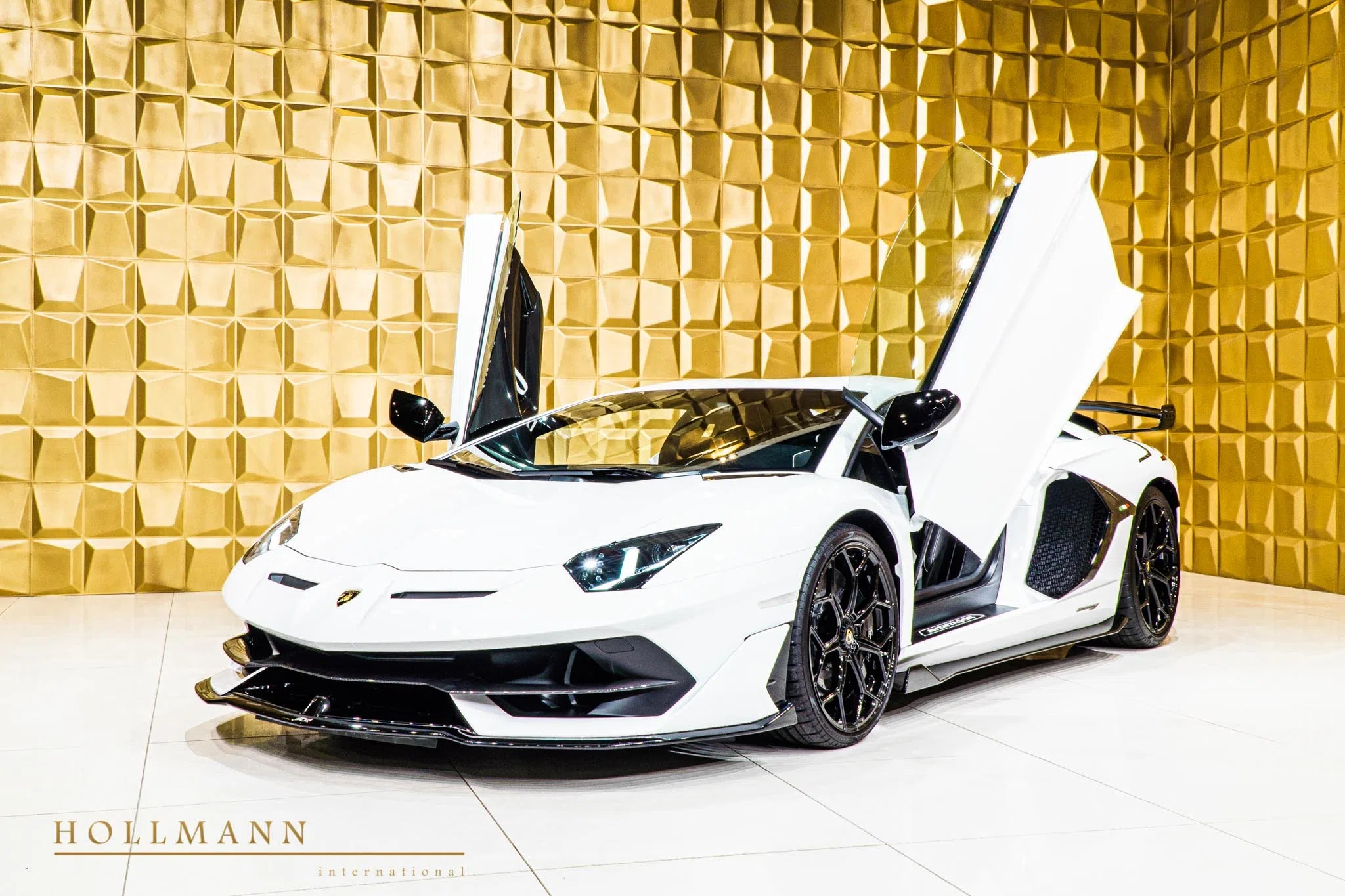 2020 Lamborghini Aventador SVJ