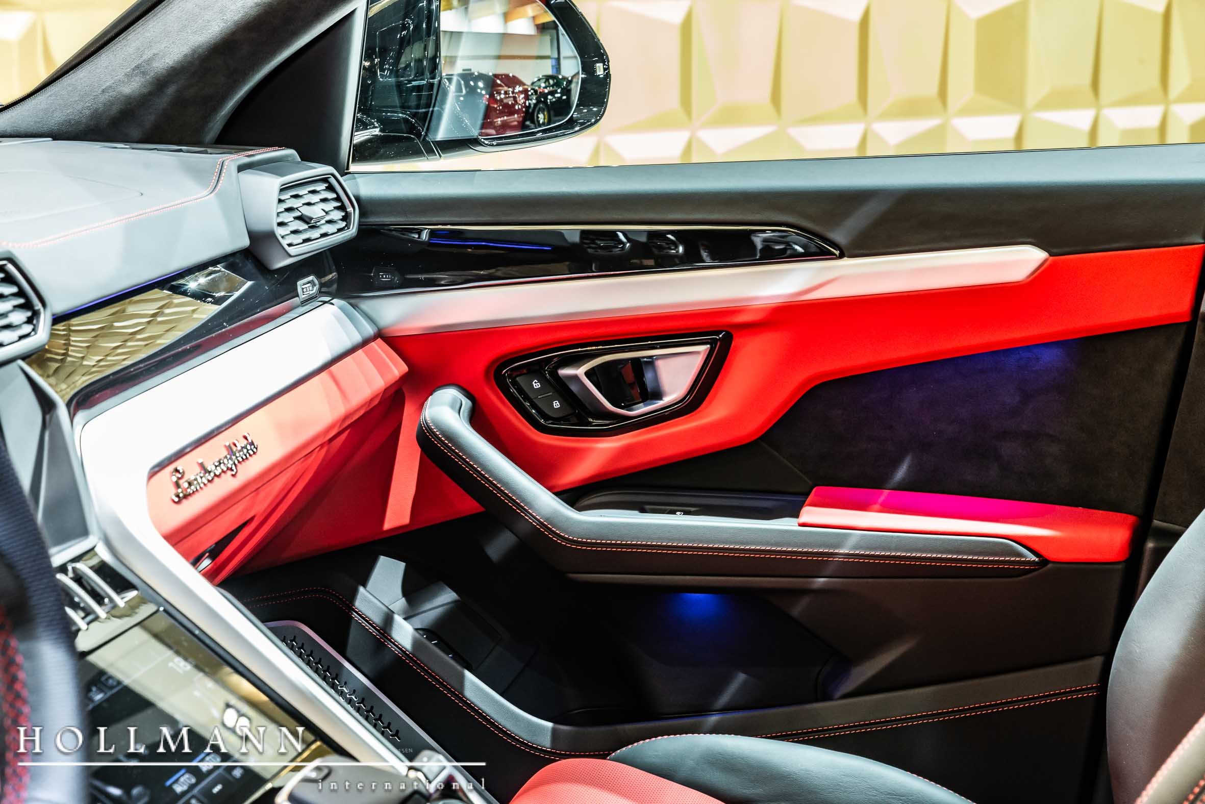 2020 Lamborghini Urus, 11/20