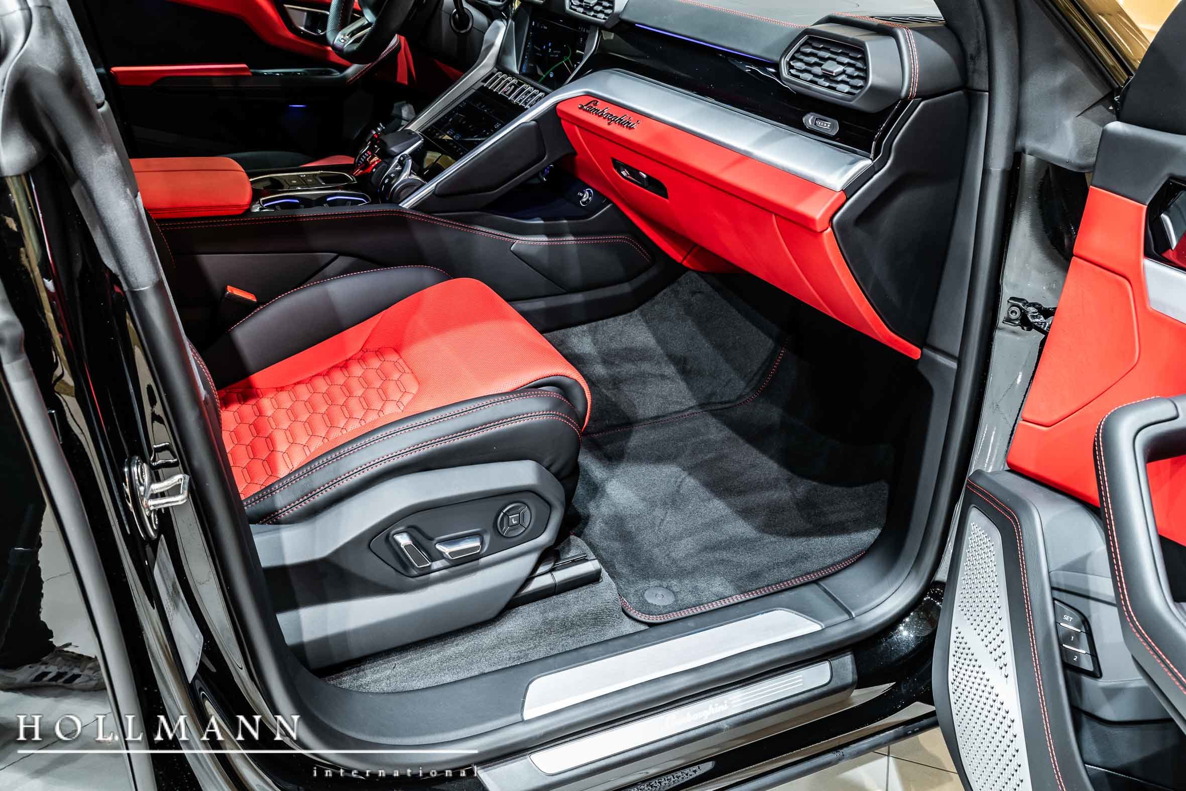 2020 Lamborghini Urus, 19/20
