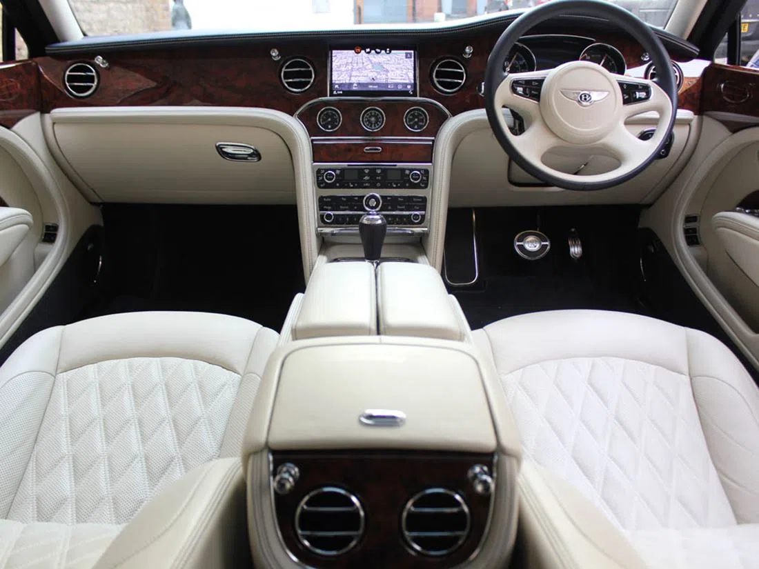 2019 Bentley Mulsanne Extended Wheelbase interior, Linen