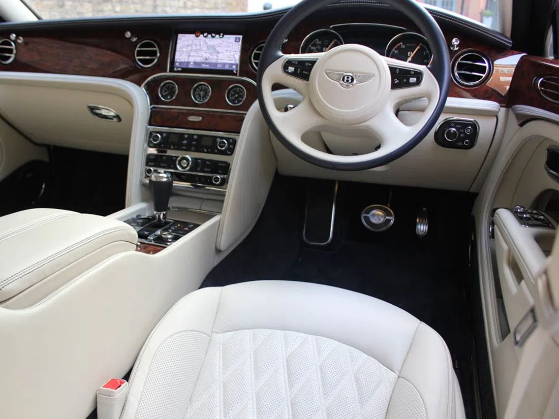 2019 Bentley Mulsanne Extended Wheelbase interior, Linen