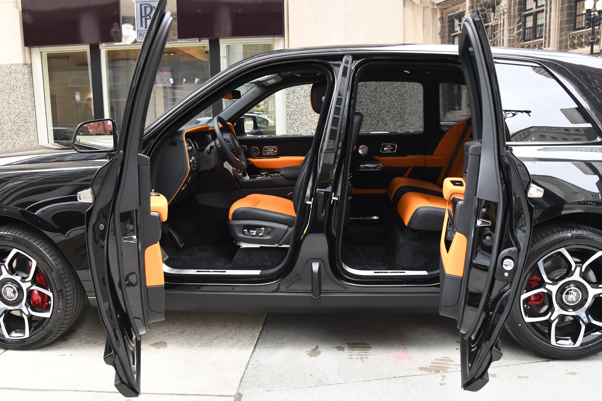 2020 Rolls-Royce Cullinan Black Badge, 7/19