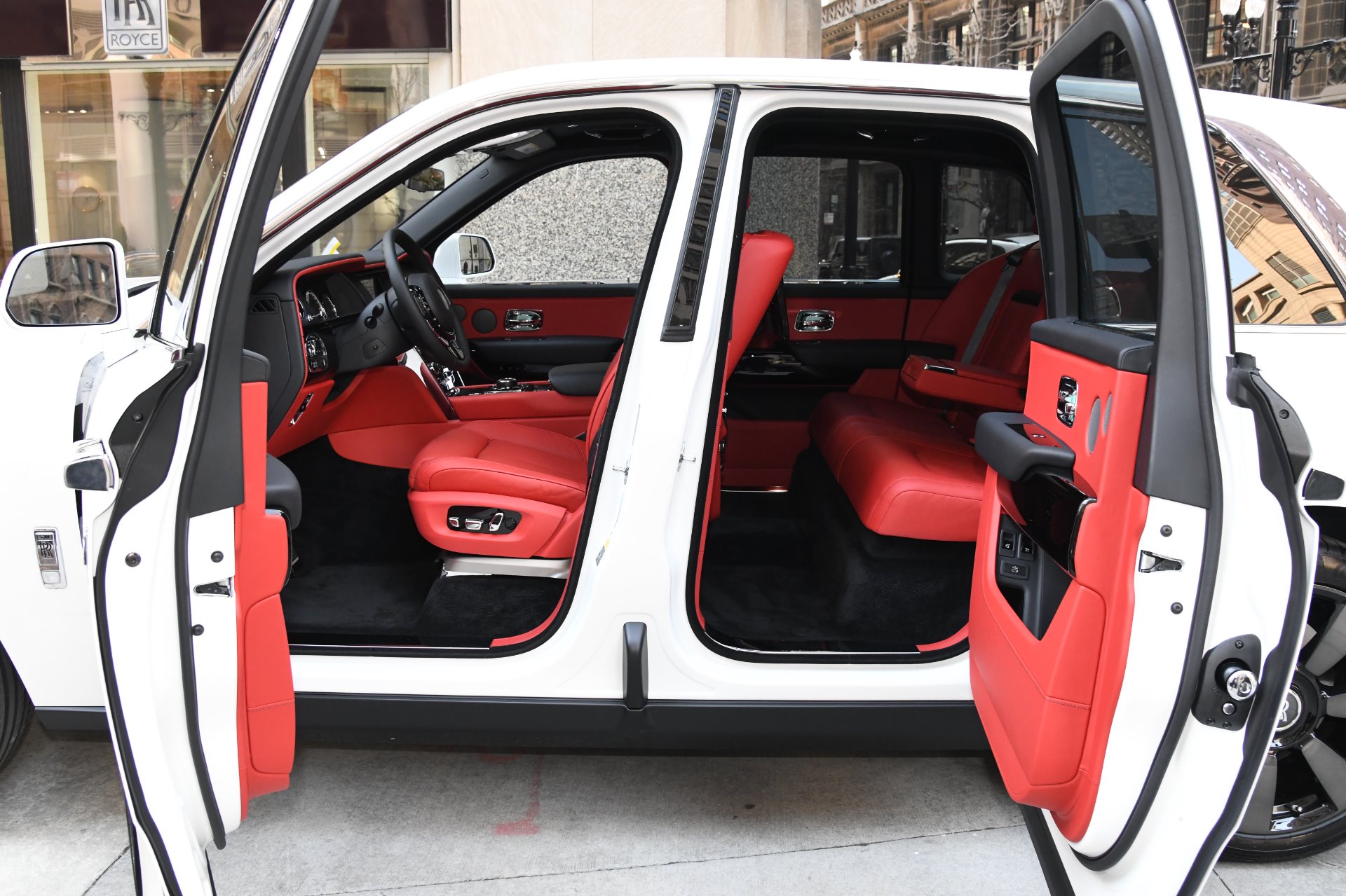 2020 Rolls-Royce Cullinan, 6/19
