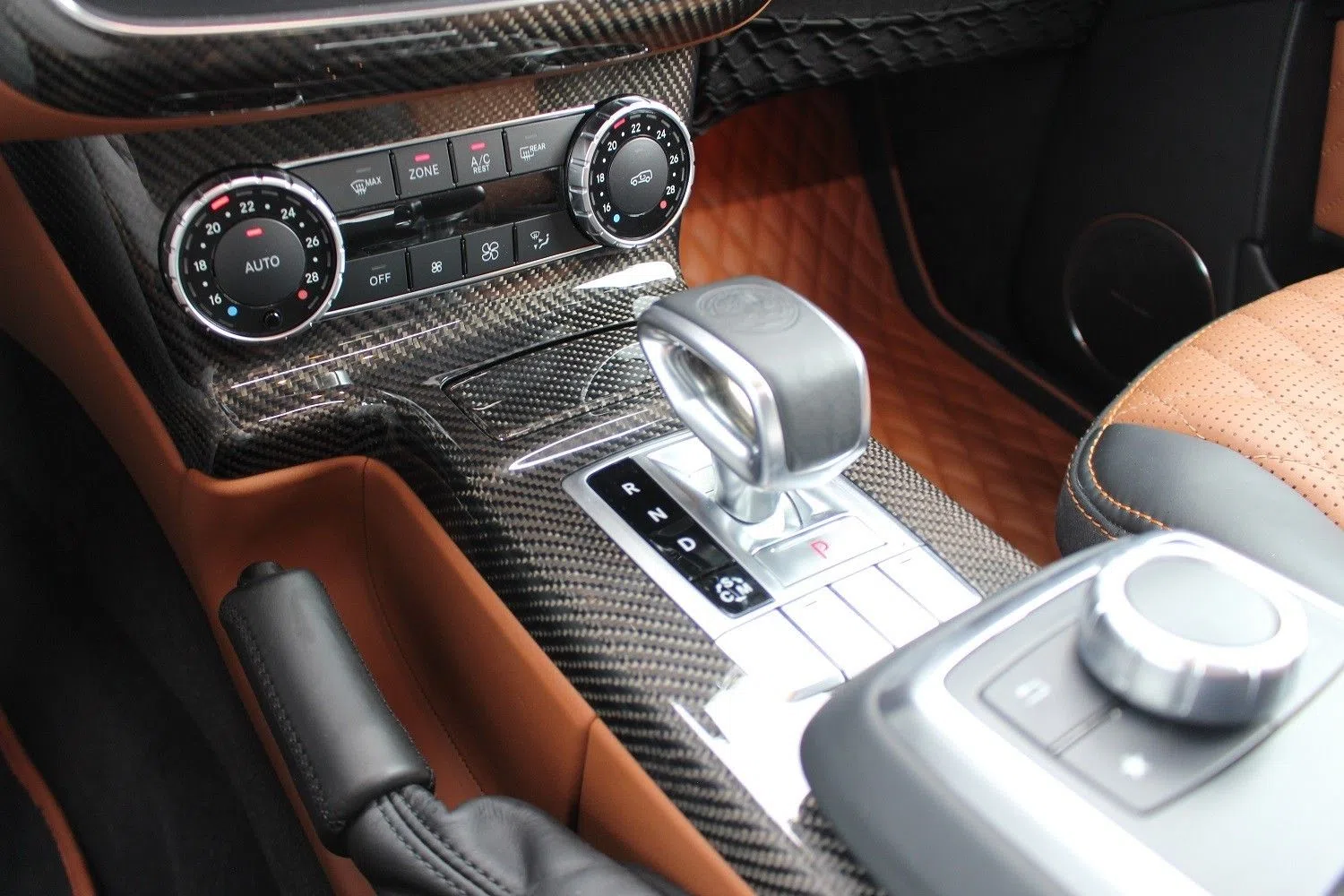 2014 Mercedes-Benz G63 AMG 6x6 interior, center console, Grey/Black