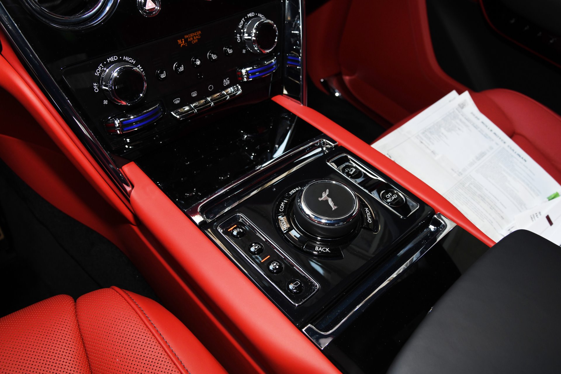 2020 Rolls-Royce Cullinan, 16/19
