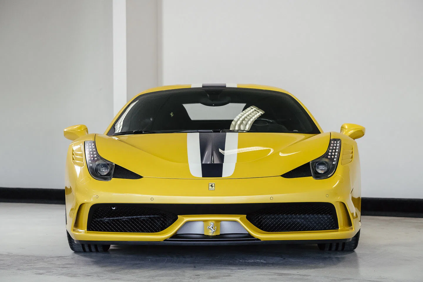 2016 Ferrari 458 Speciale for sale, exterior, White-Black-Yellow