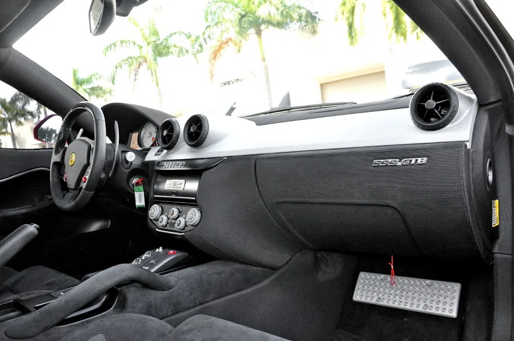 2011 Ferrari 599 GTB 60 F1 Alonso Final Edition interior