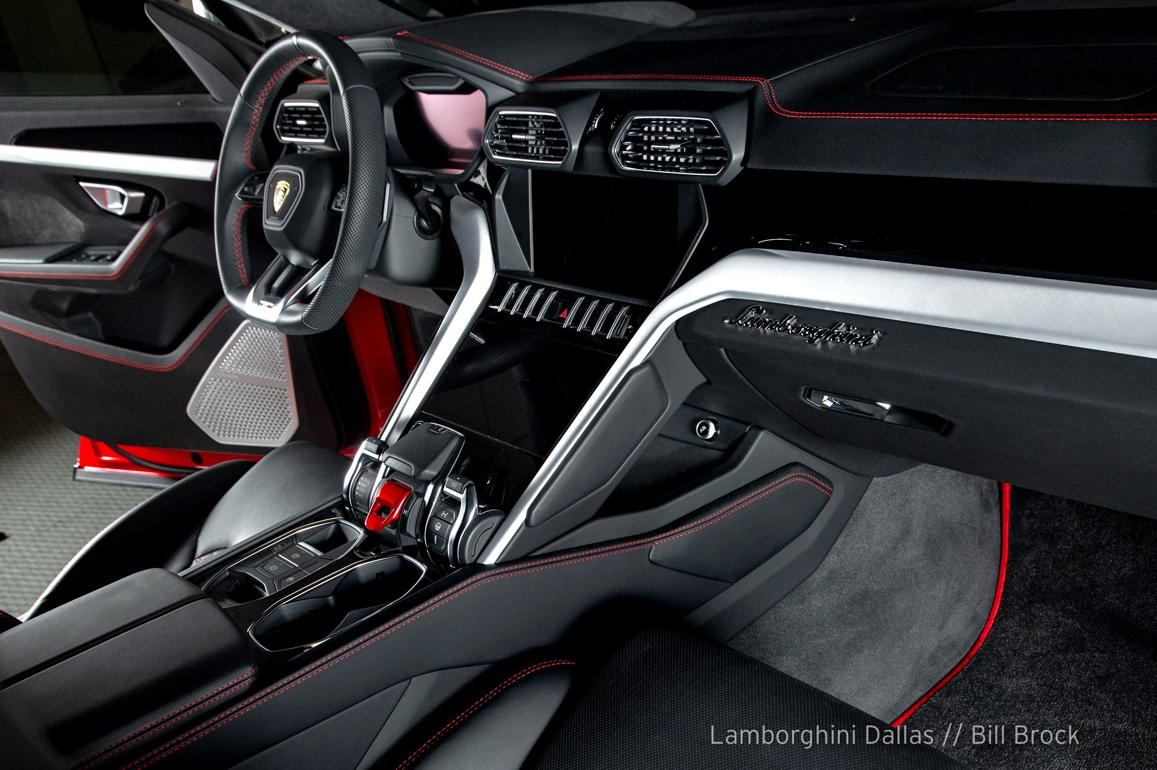 2019 Lamborghini Urus, 10/13