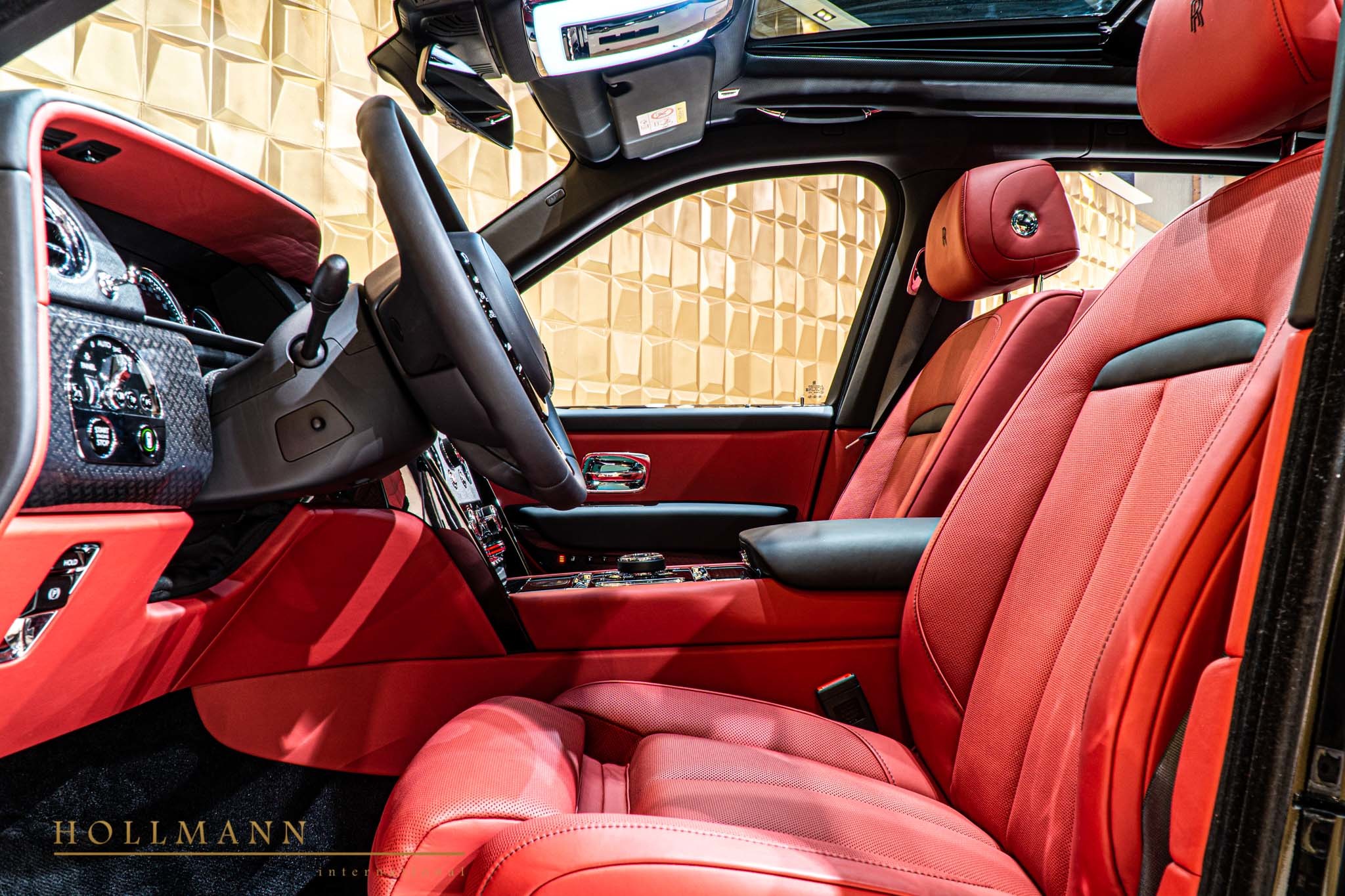 2020 Rolls-Royce Cullinan Black Badge, 12/20