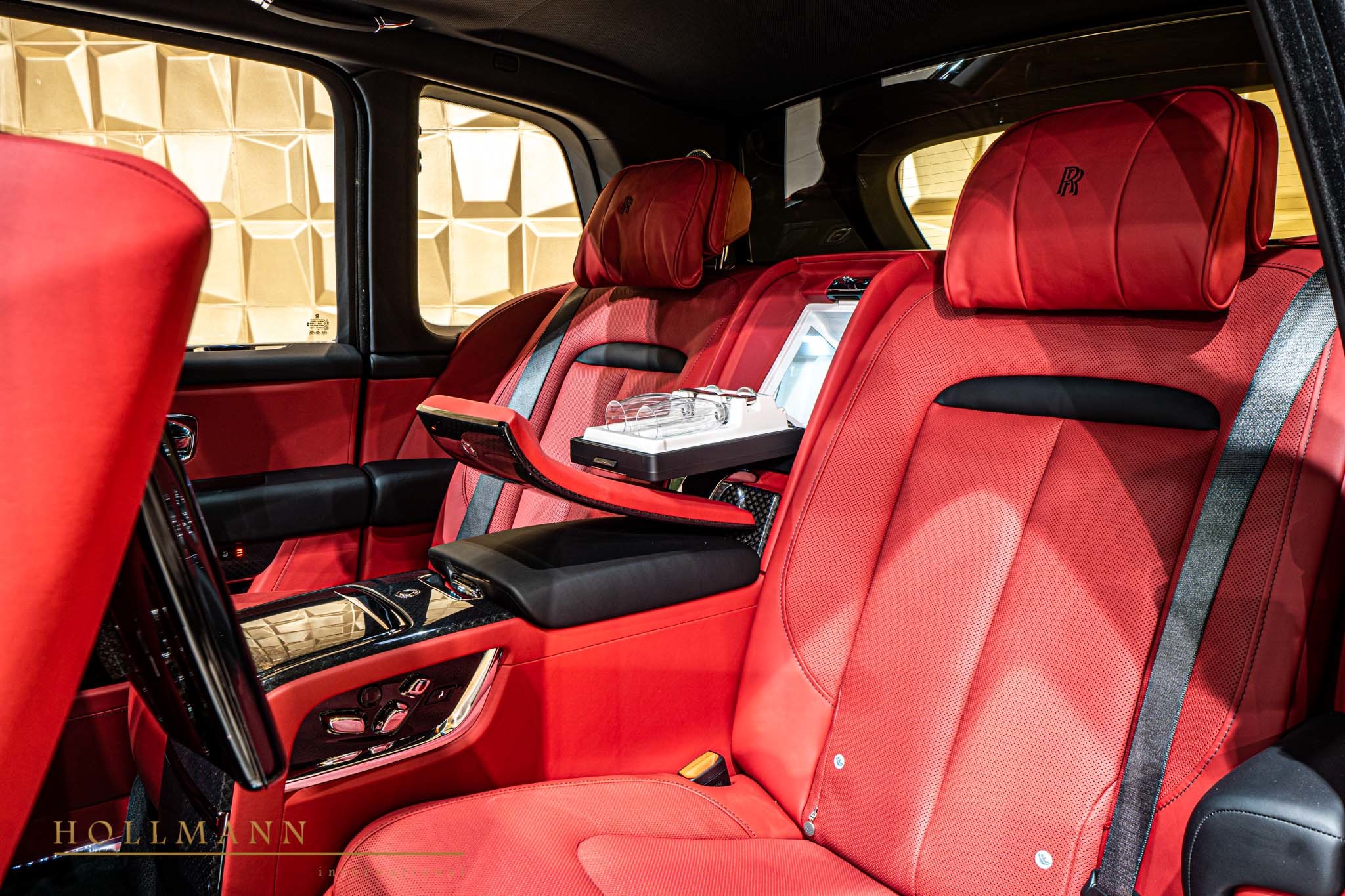 2020 Rolls-Royce Cullinan Black Badge, 18/20