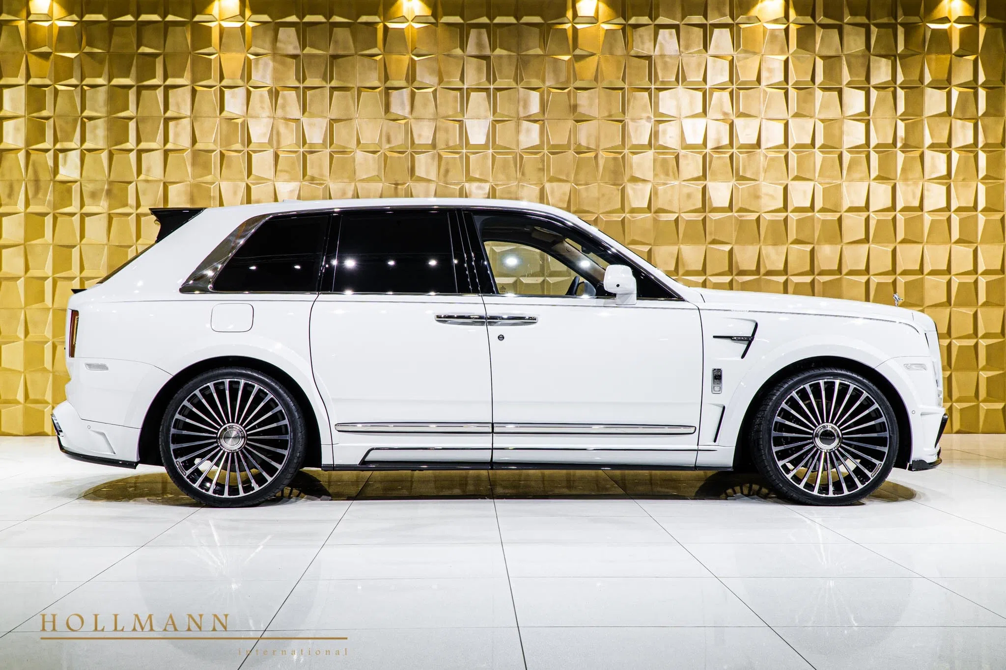 2020 Mansory Cullinan for sale, exterior, Arctic White