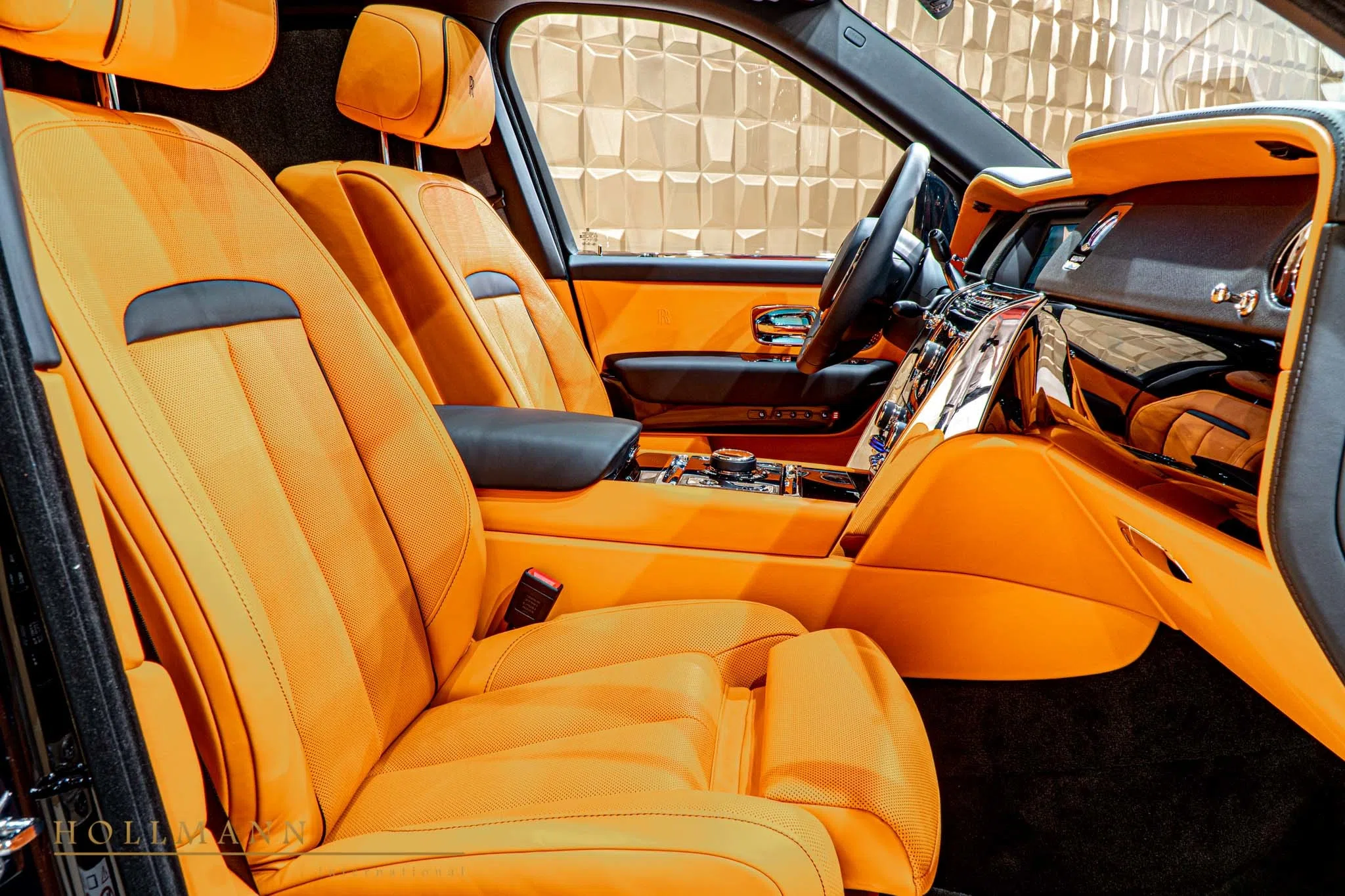 2020 Mansory Cullinan interior, seats, Mugello Red