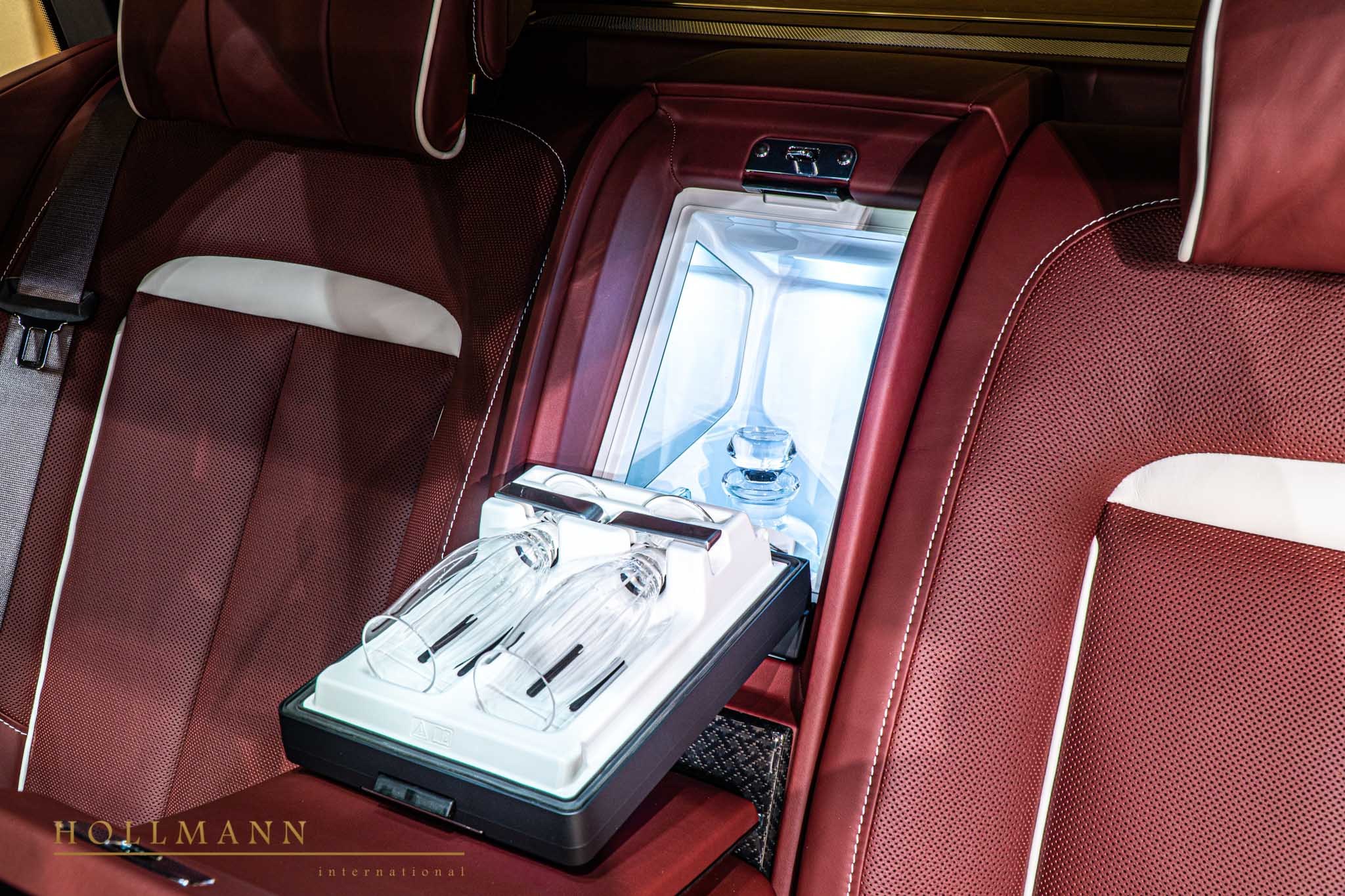 2020 Rolls-Royce Cullinan Black Badge, 35/39