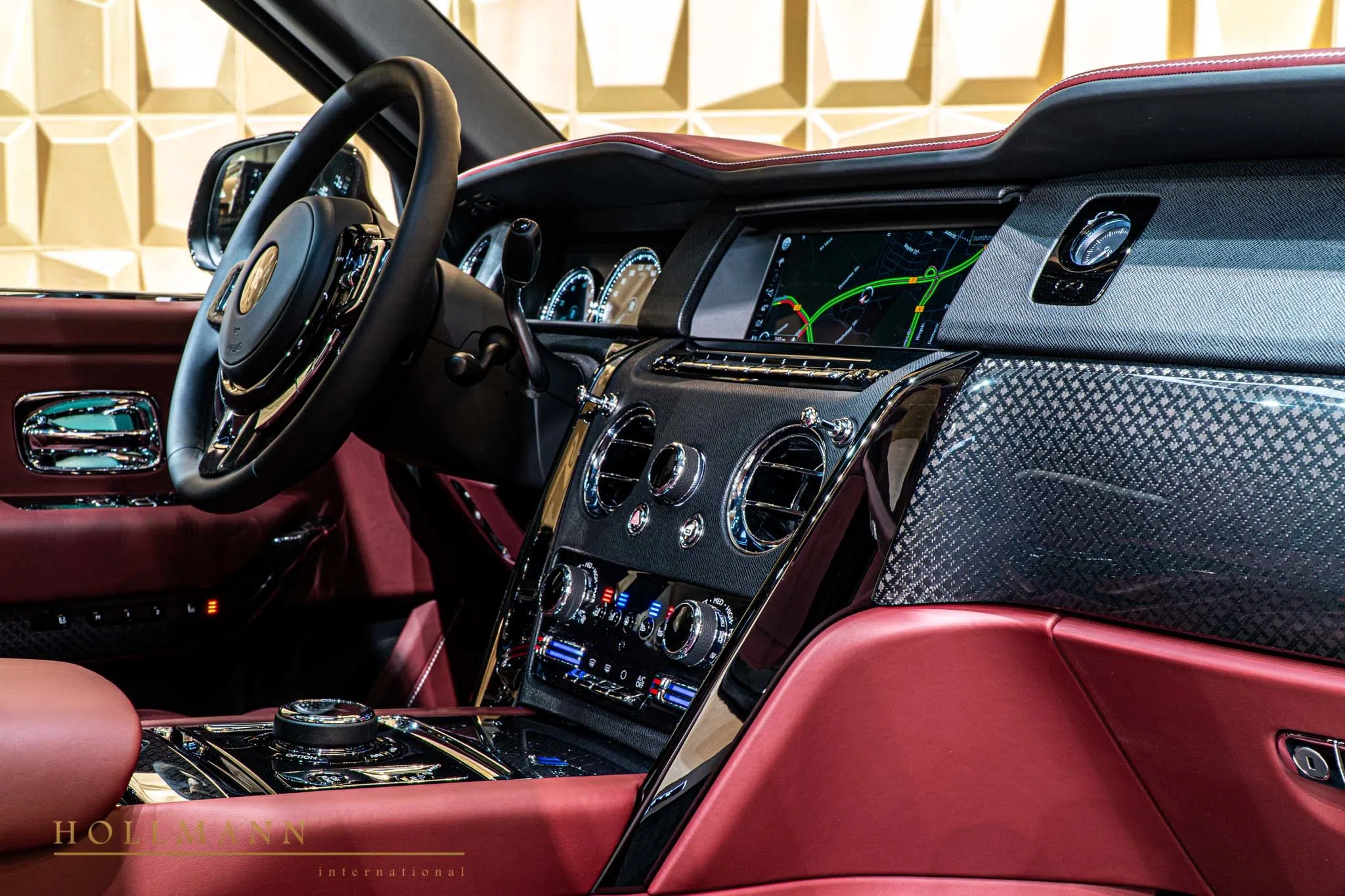 2020 Rolls-Royce Cullinan Black Badge interior, dashboard, Ardent Red