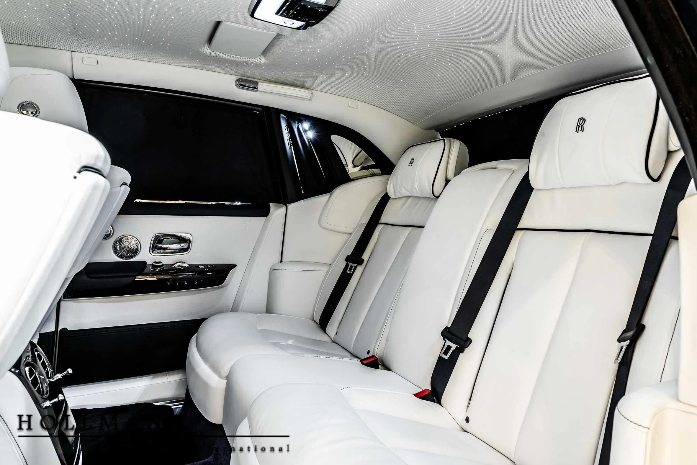 2020 Rolls-Royce Phantom VIII interior, seats