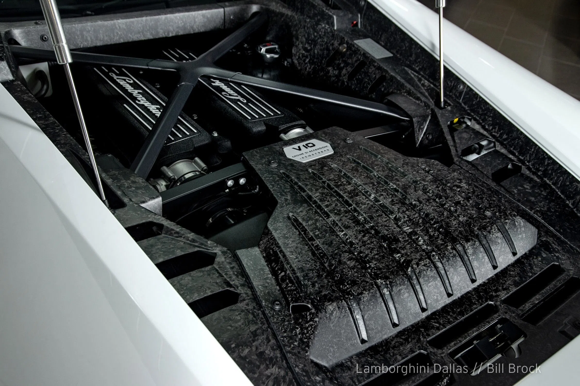 2017 Lamborghini Huracan LP580-2 engine