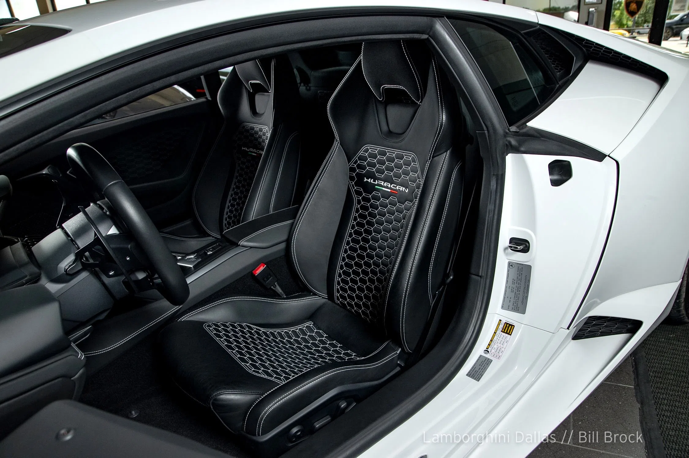 2017 Lamborghini Huracan LP580-2 interior, seats