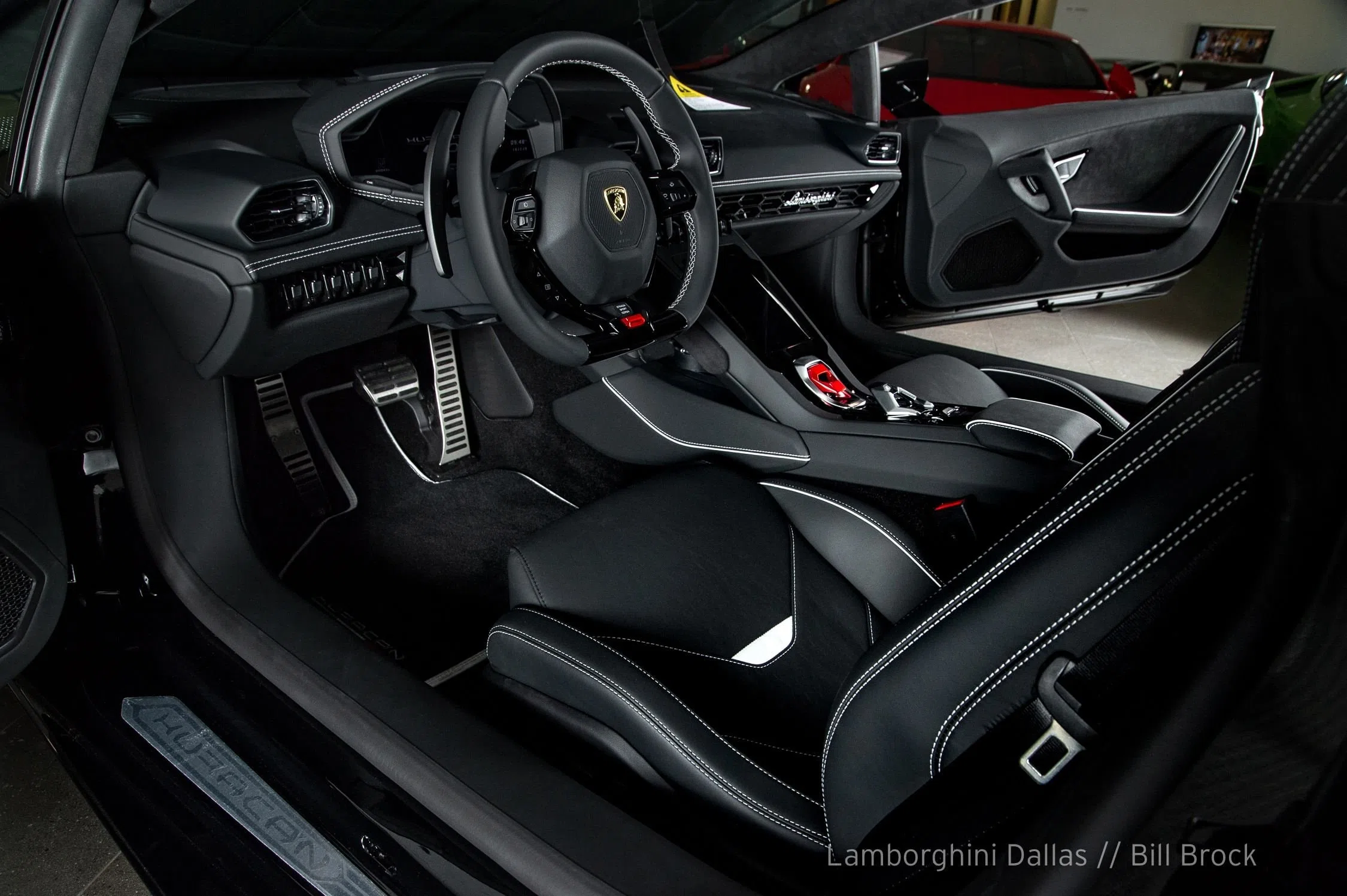 2020 Lamborghini Huracan EVO Spyder interior