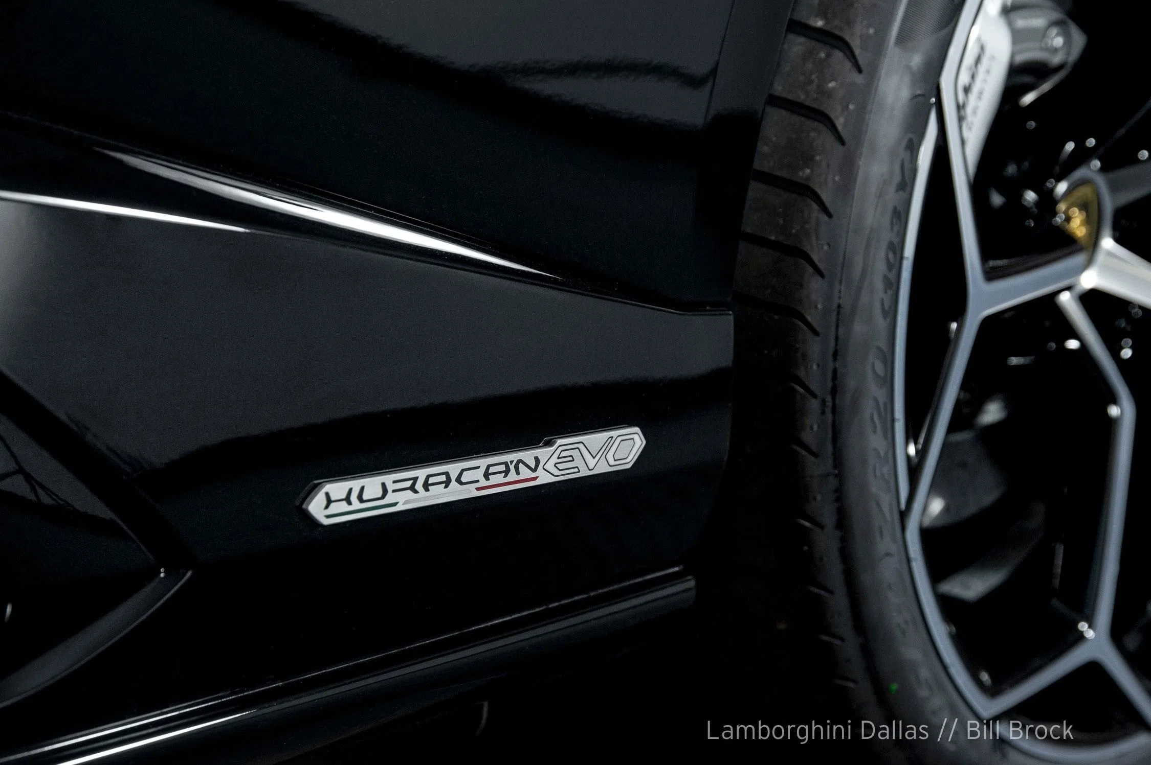 2020 Lamborghini Huracan EVO Spyder, detail