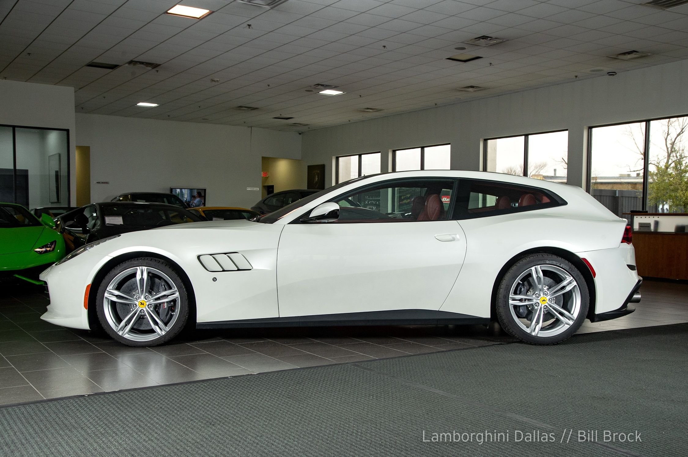 2018 Ferrari GTC4 Lusso, 4/26