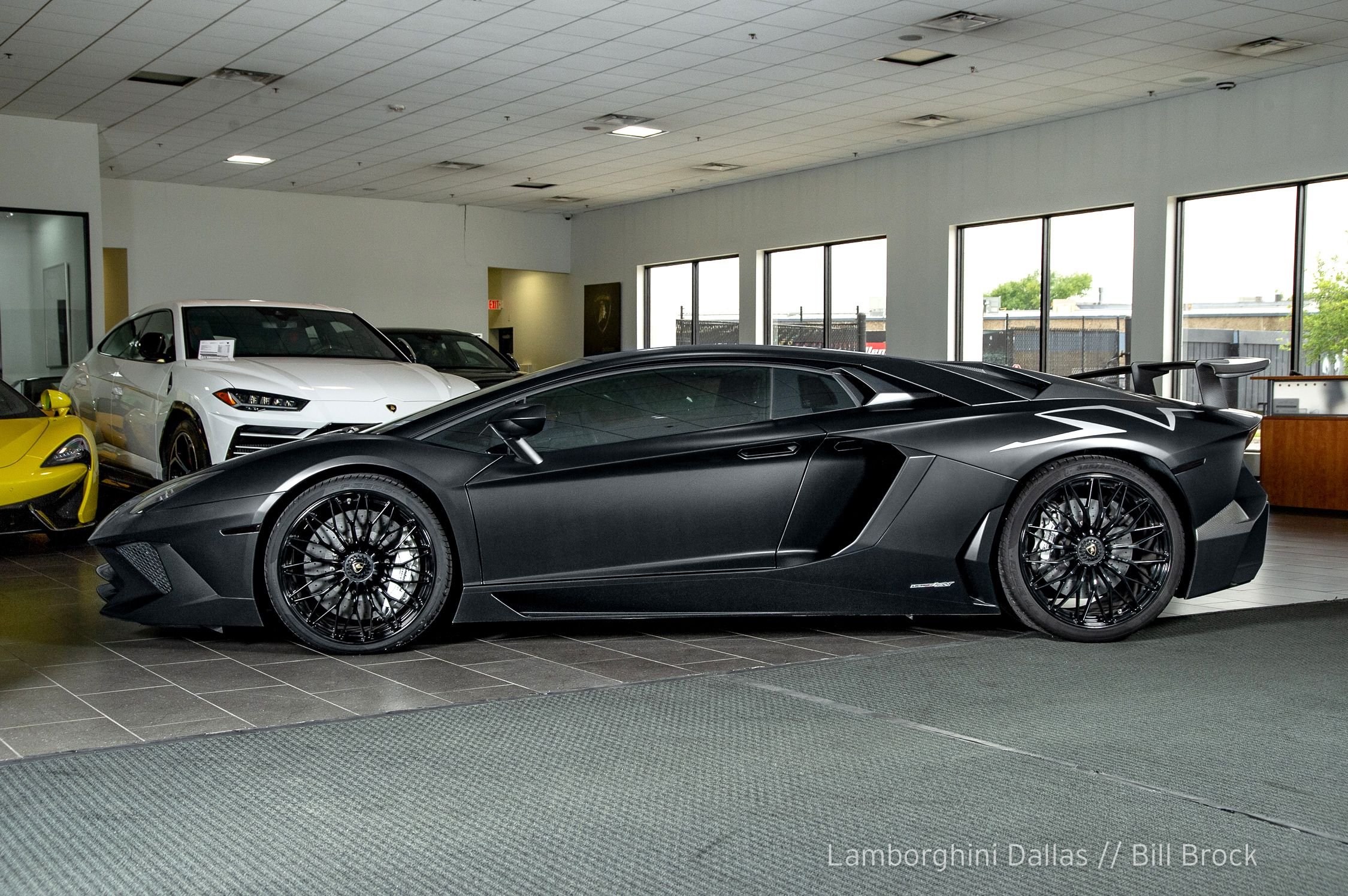 2016 Lamborghini Aventador SV, 10/14