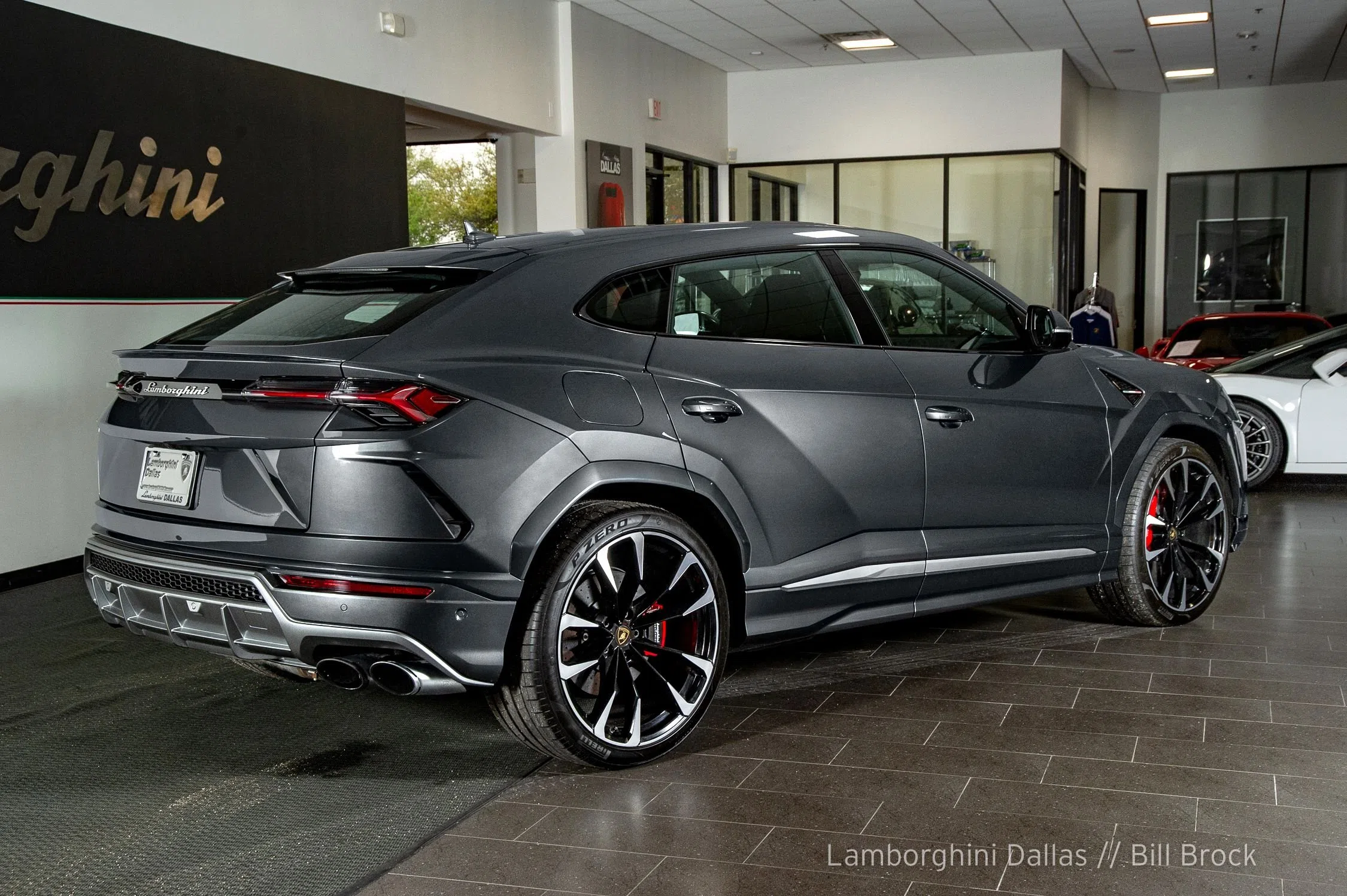 2019 Lamborghini Urus for sale, exterior