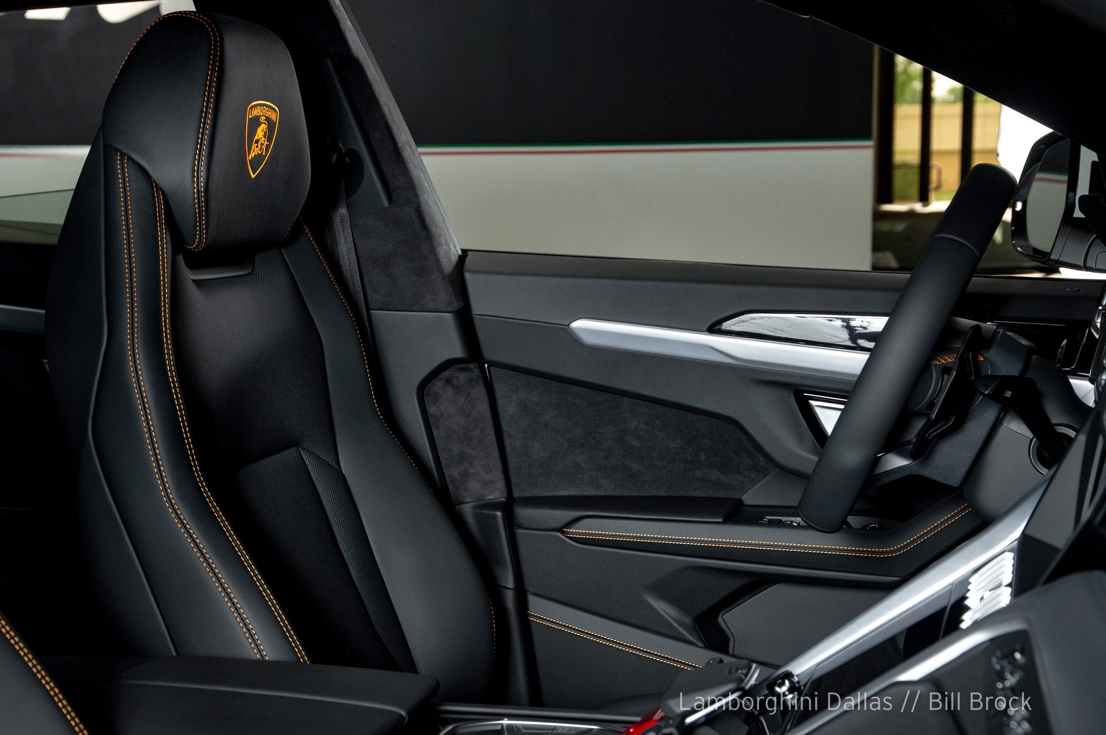 2019 Lamborghini Urus SUV, 3/11