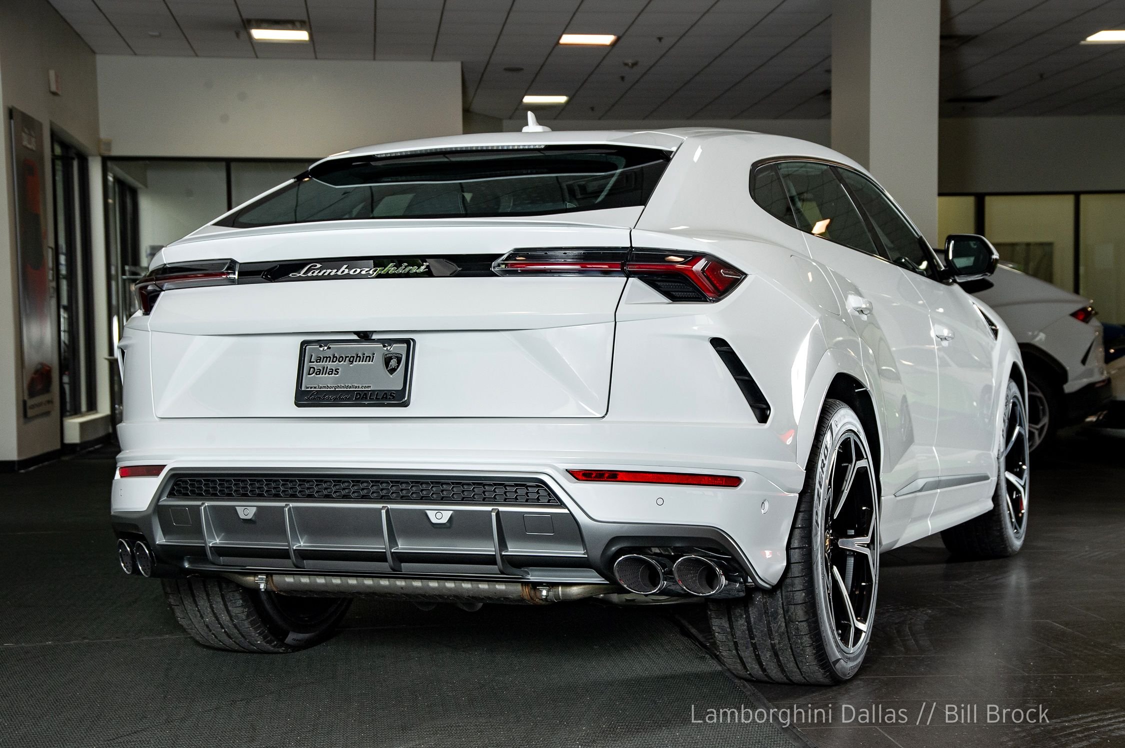 Lamborghini Urus, 9/15