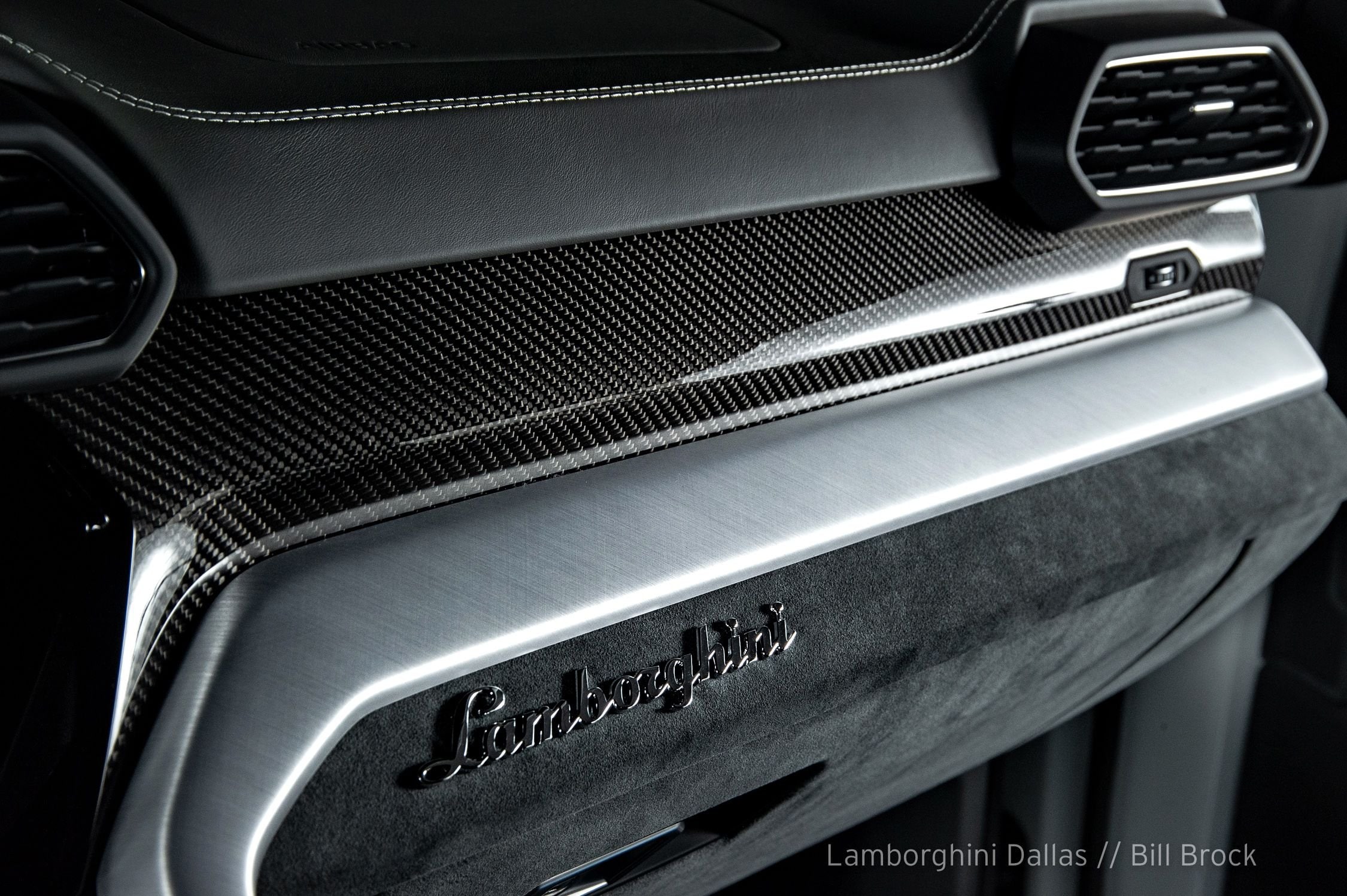 Lamborghini Urus, 14/15