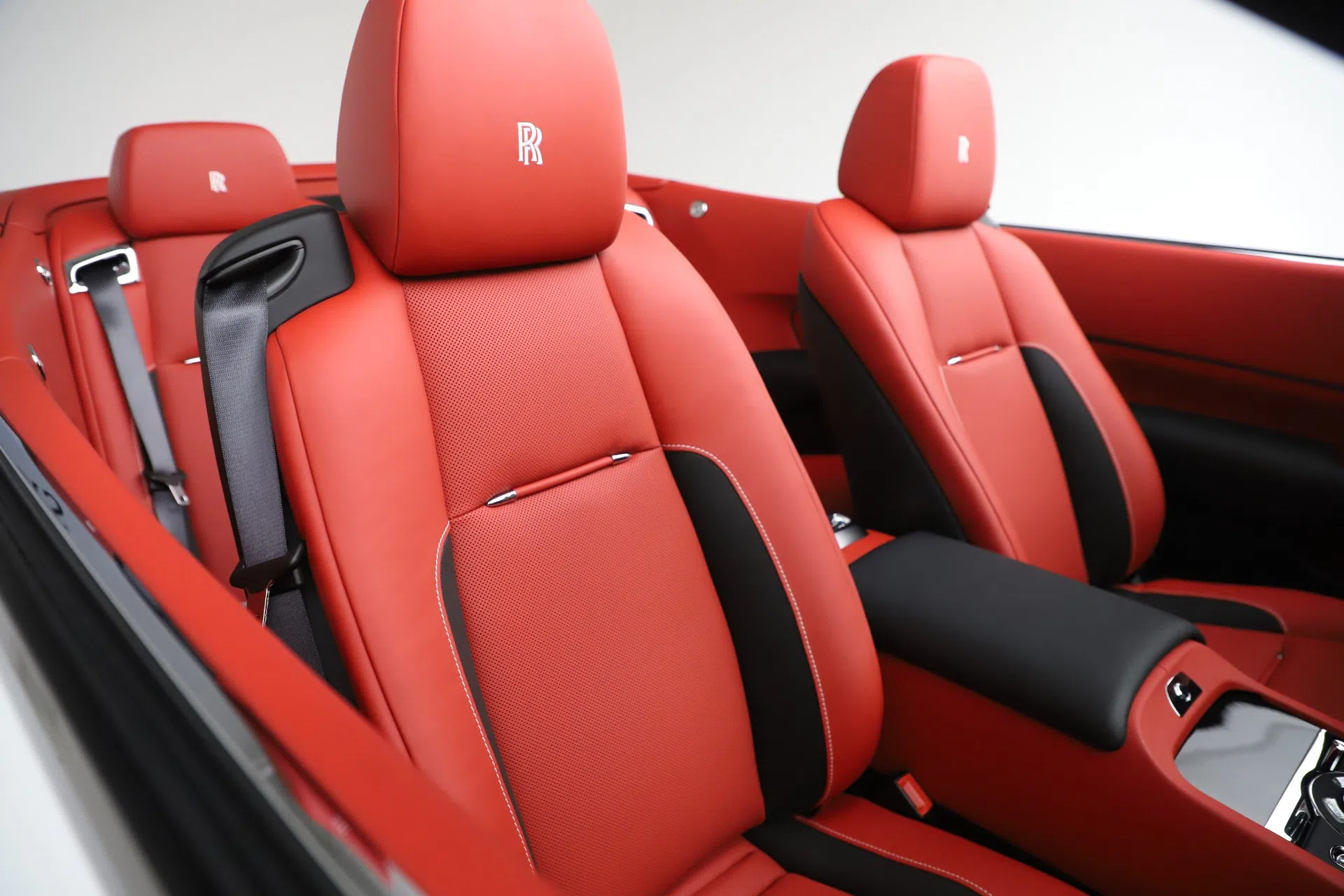2020 Rolls-Royce Dawn interior, seats