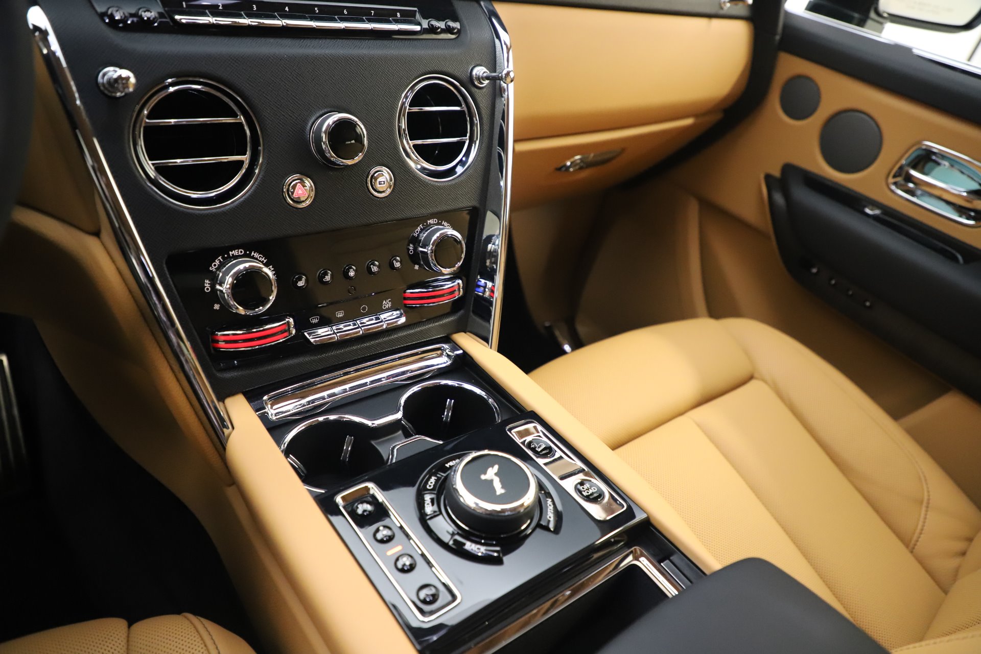 2020 Rolls-Royce Cullinan, 14/20