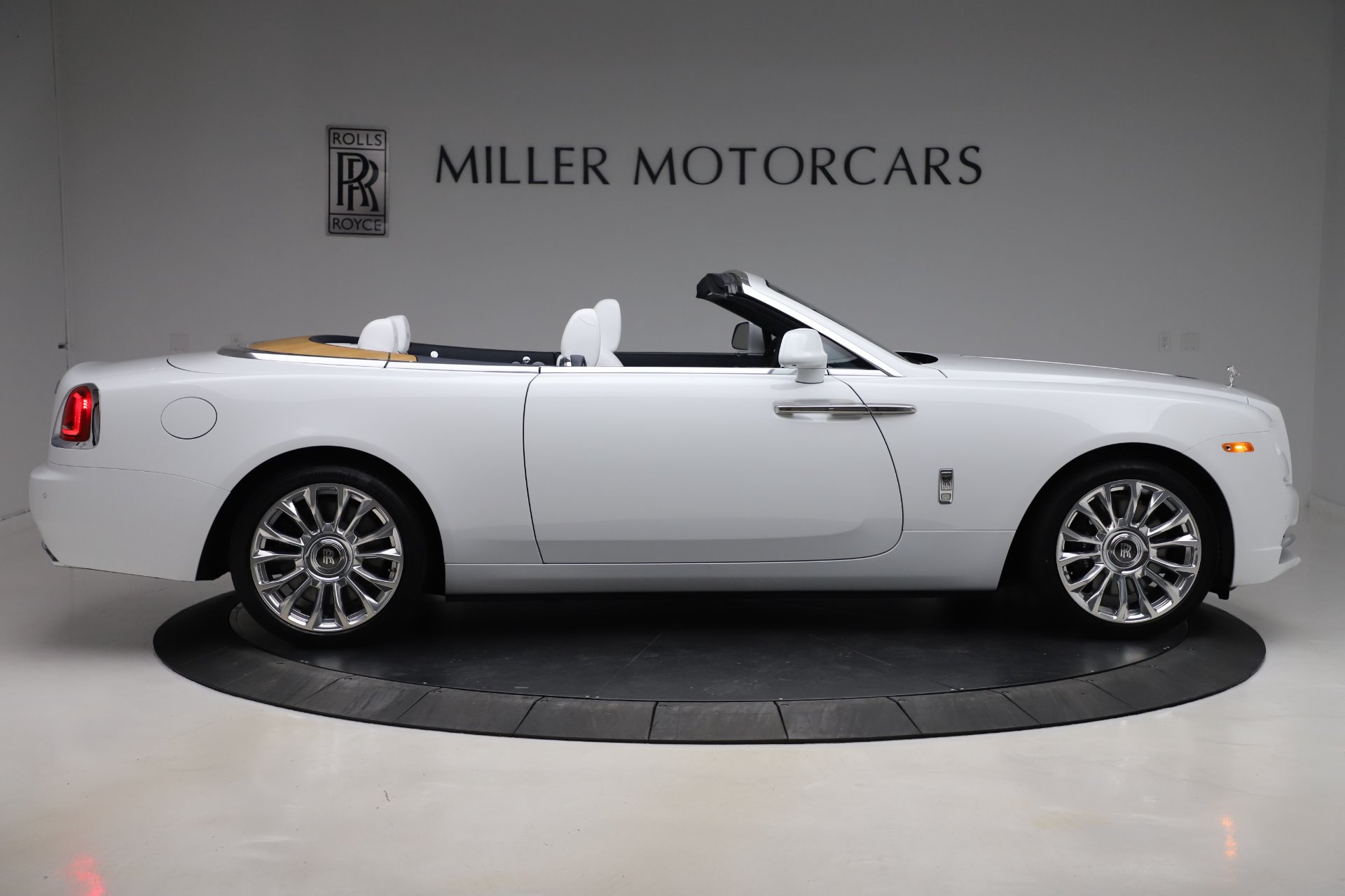 2020 Rolls-Royce Dawn, 7/20