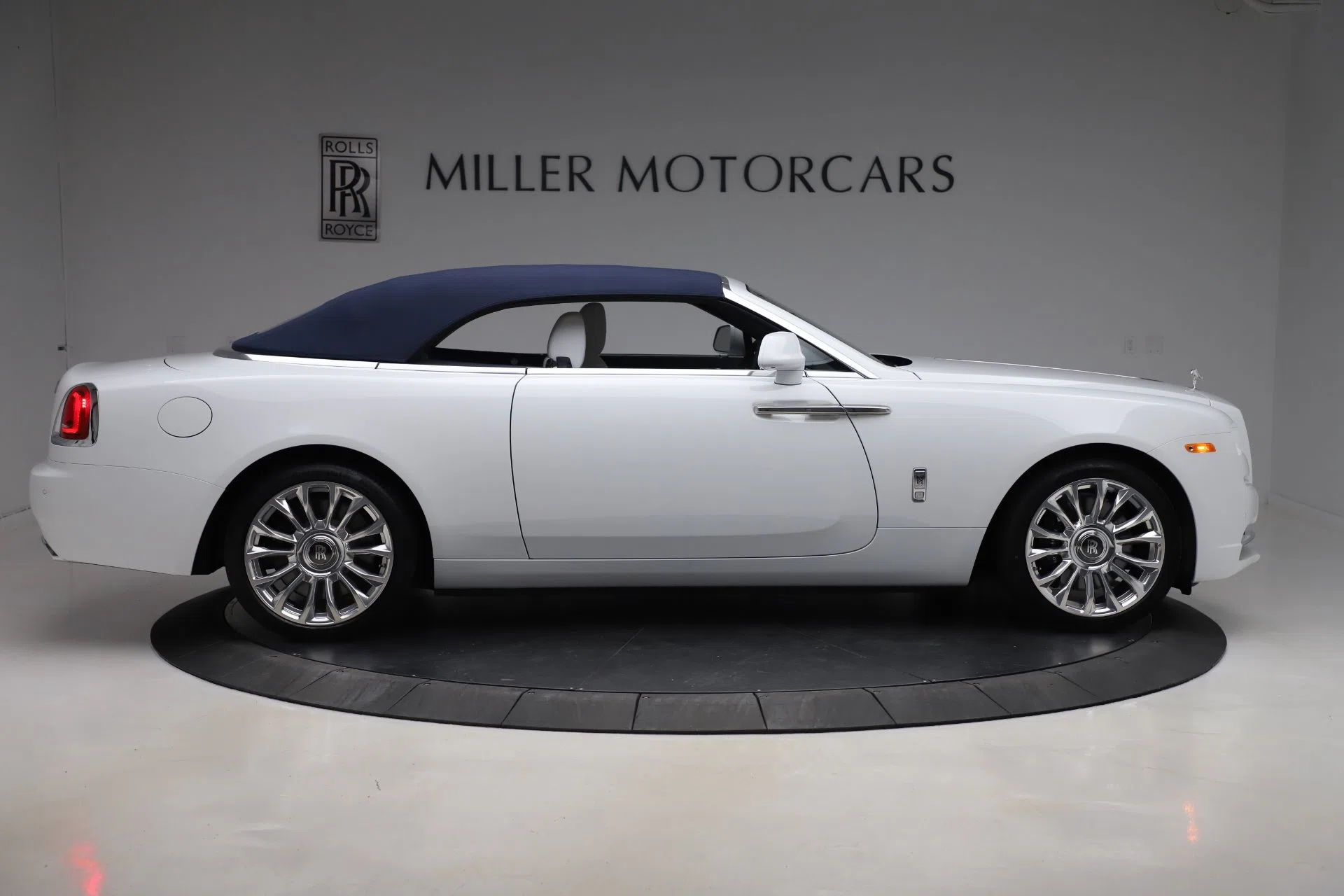 2020 Rolls-Royce Dawn for sale, exterior