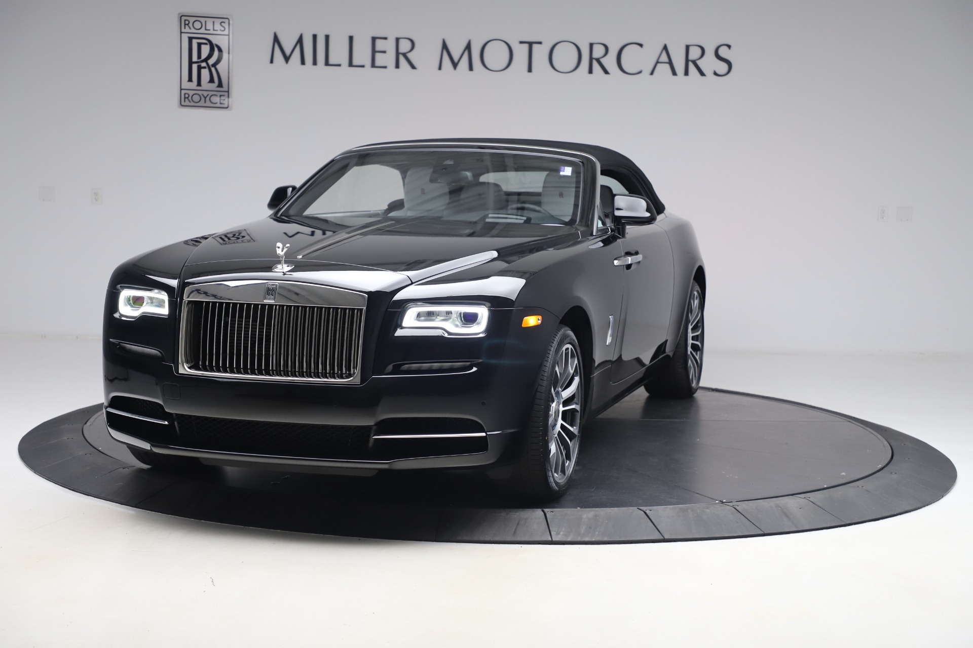 2020 Rolls-Royce Dawn Base, 9/20