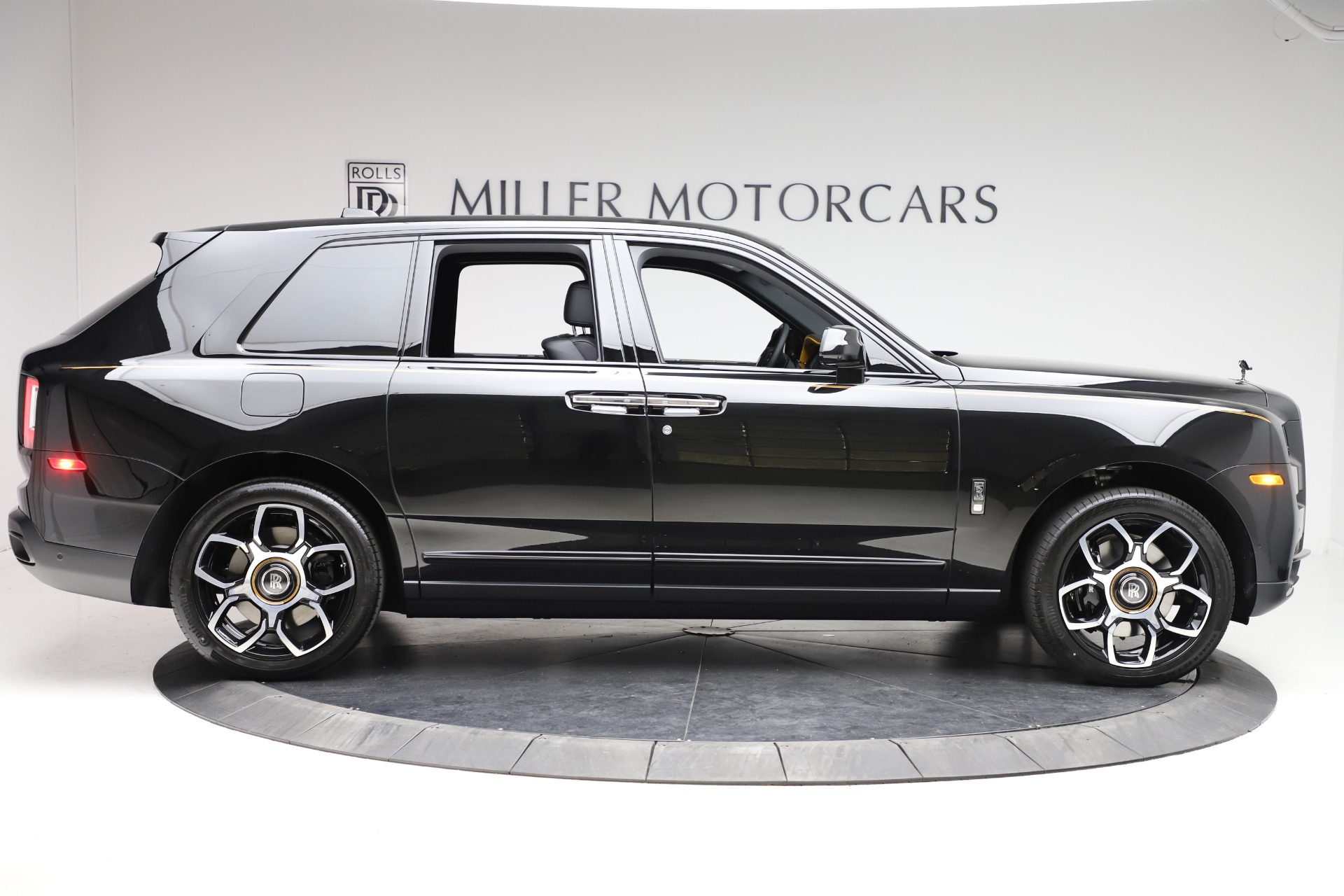 2020 Rolls-Royce Cullinan Black Badge, 7/20