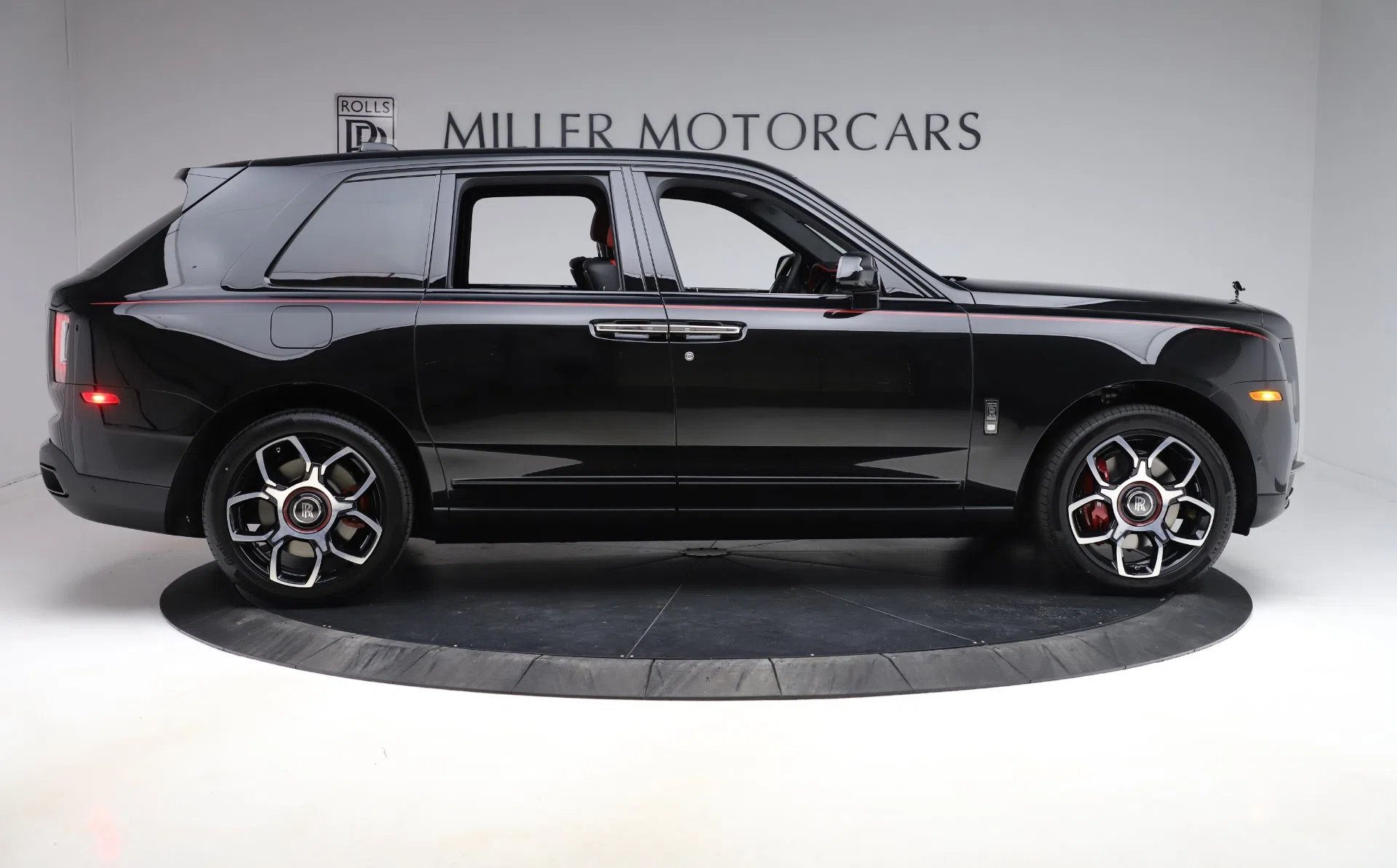 2020 Rolls-Royce Cullinan Black Badge for sale, exterior